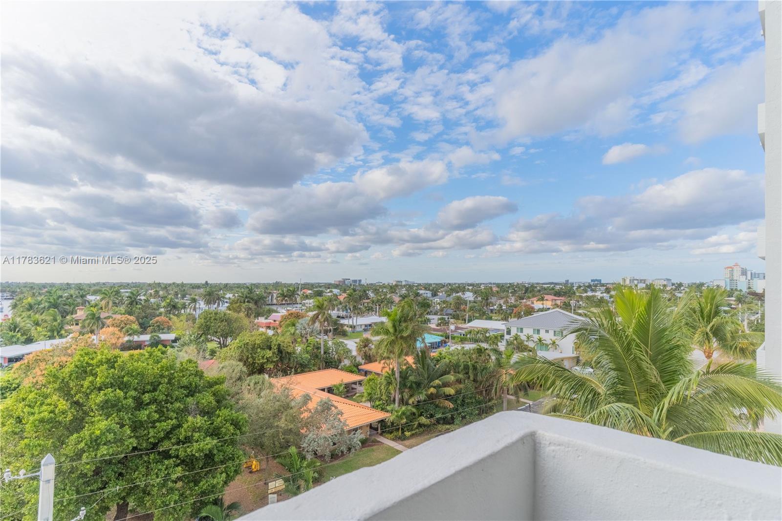 WHITE EGRET CONDO - Residential