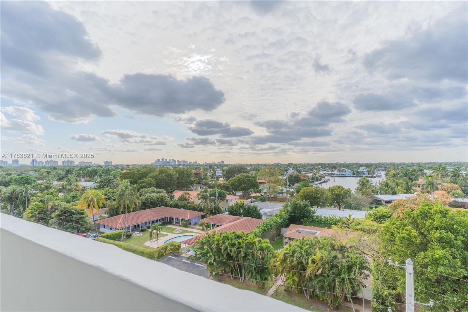 WHITE EGRET CONDO - Residential