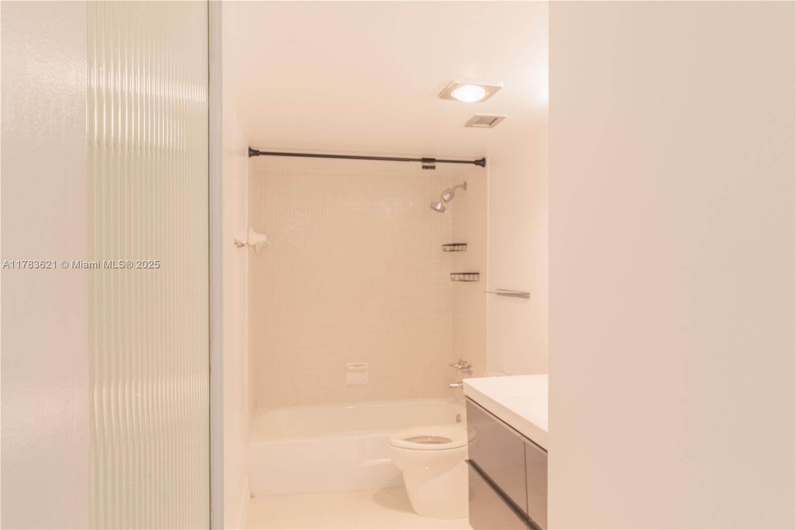 WHITE EGRET CONDO - Residential