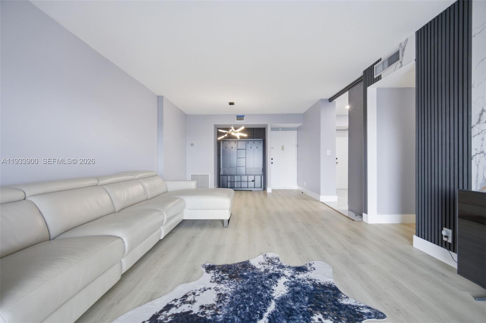 HILLCREST EAST NO 24 COND - Residential