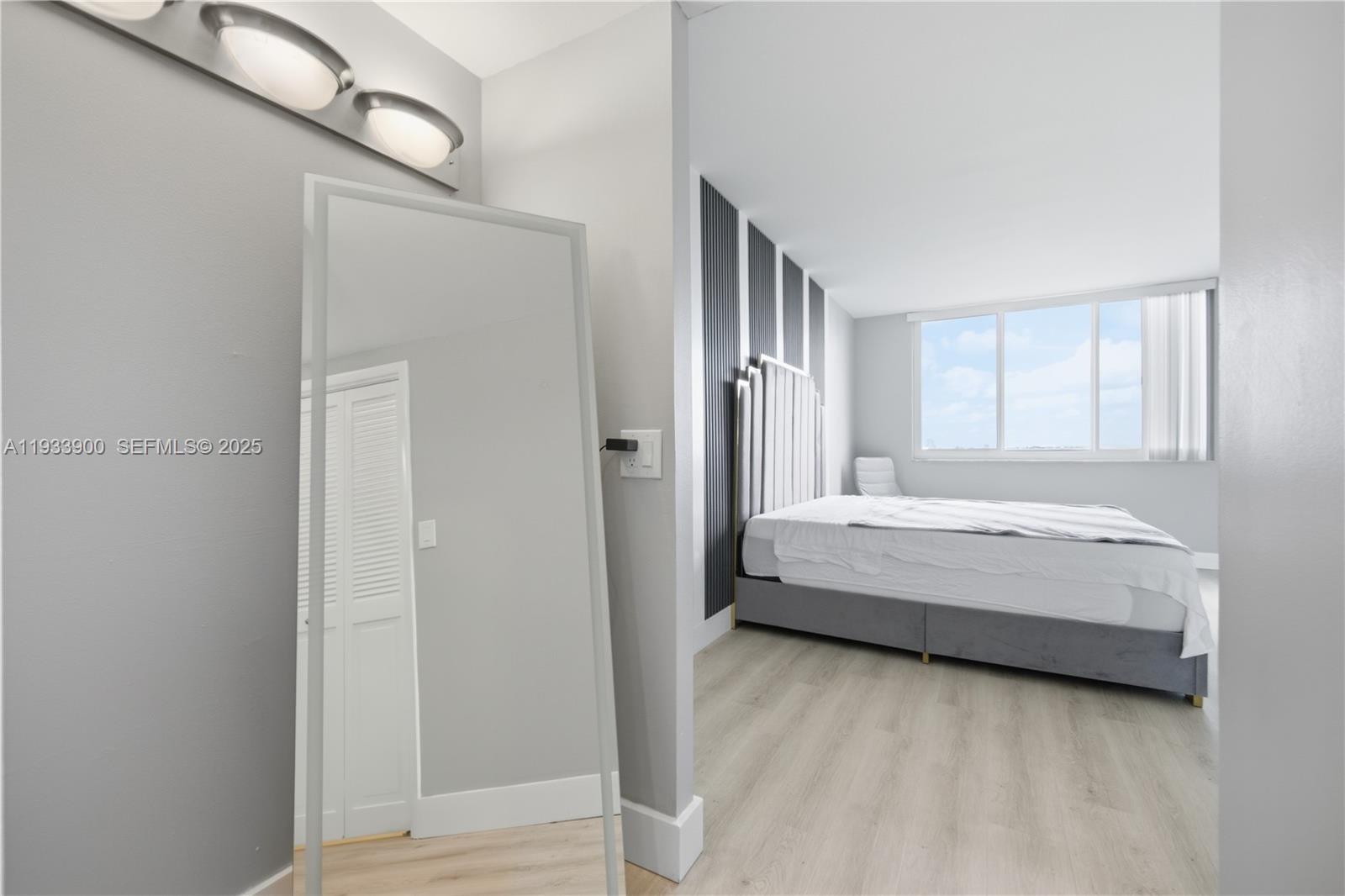 HILLCREST EAST NO 24 COND - Residential