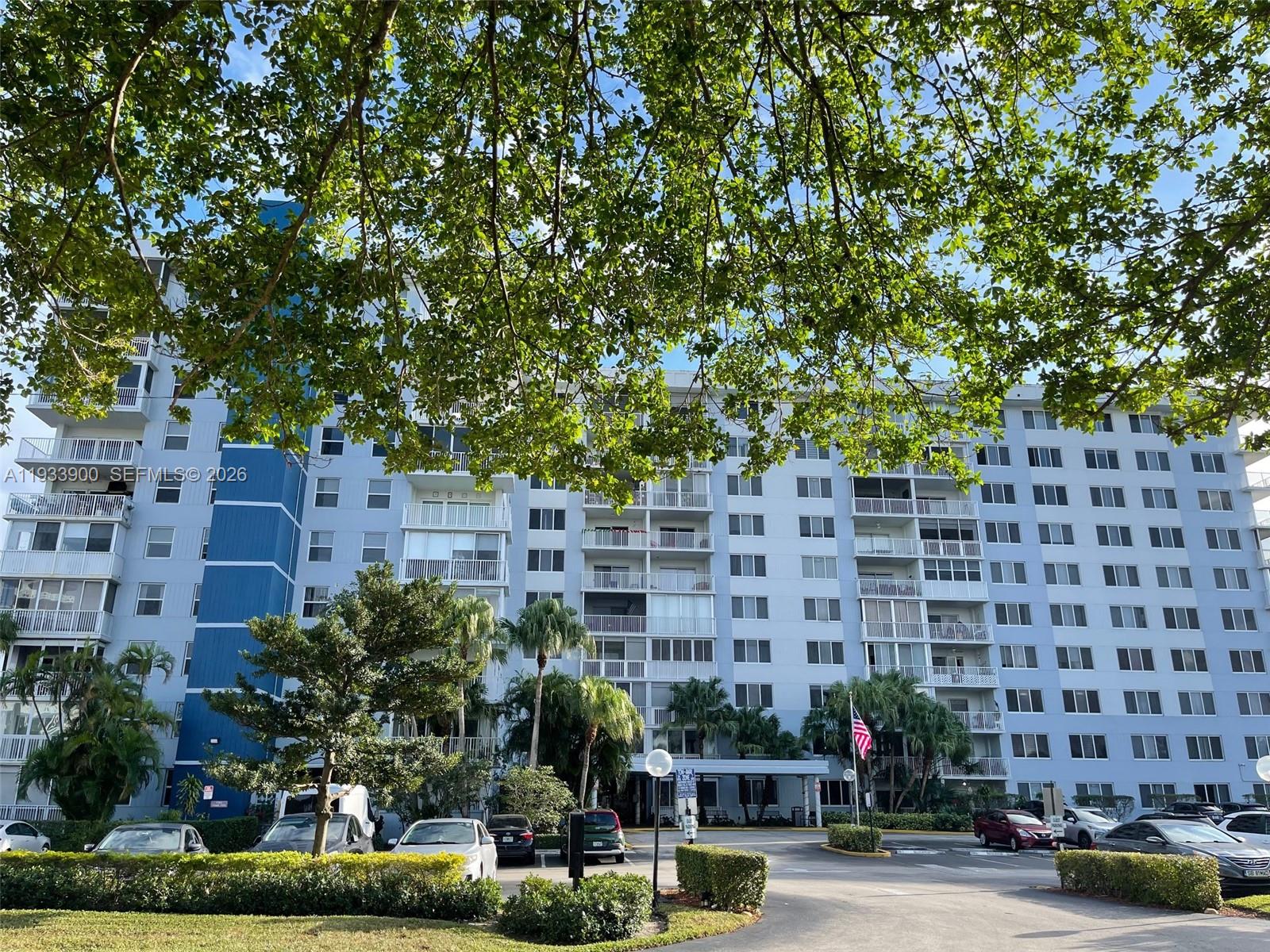 HILLCREST EAST NO 24 COND - Residential