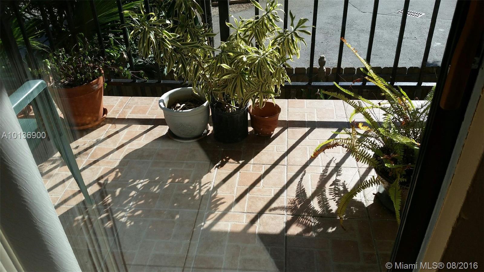 Captiva Lakes Villas Cond - Residential Lease