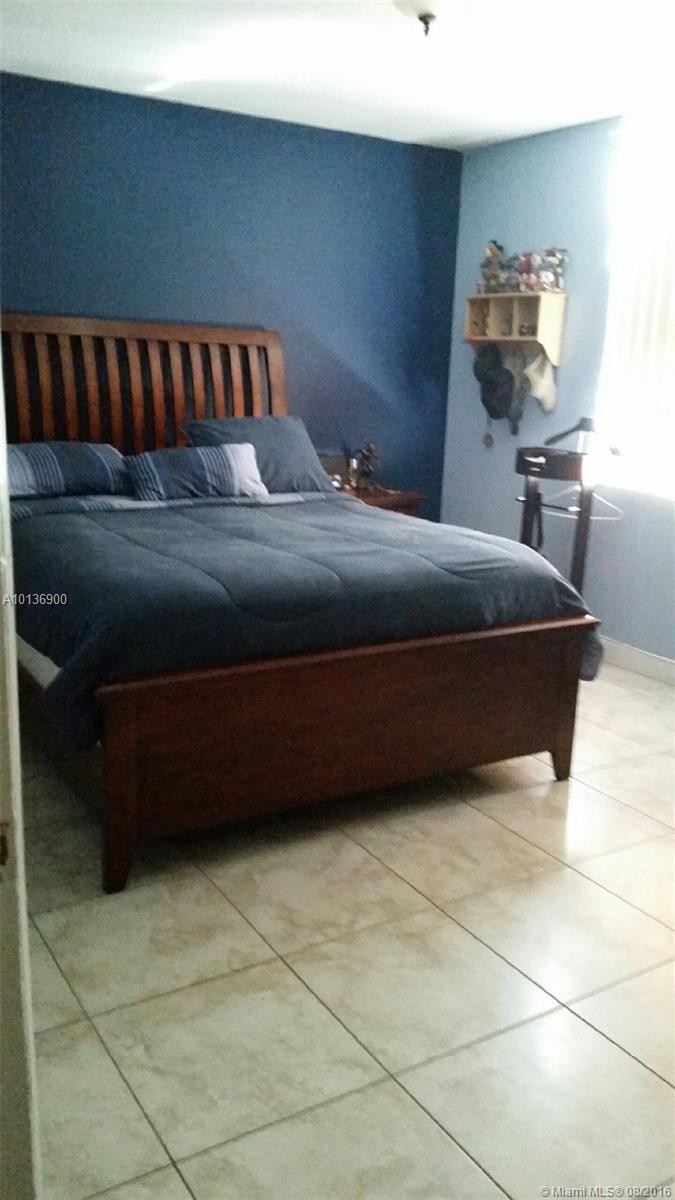 Captiva Lakes Villas Cond - Residential Lease