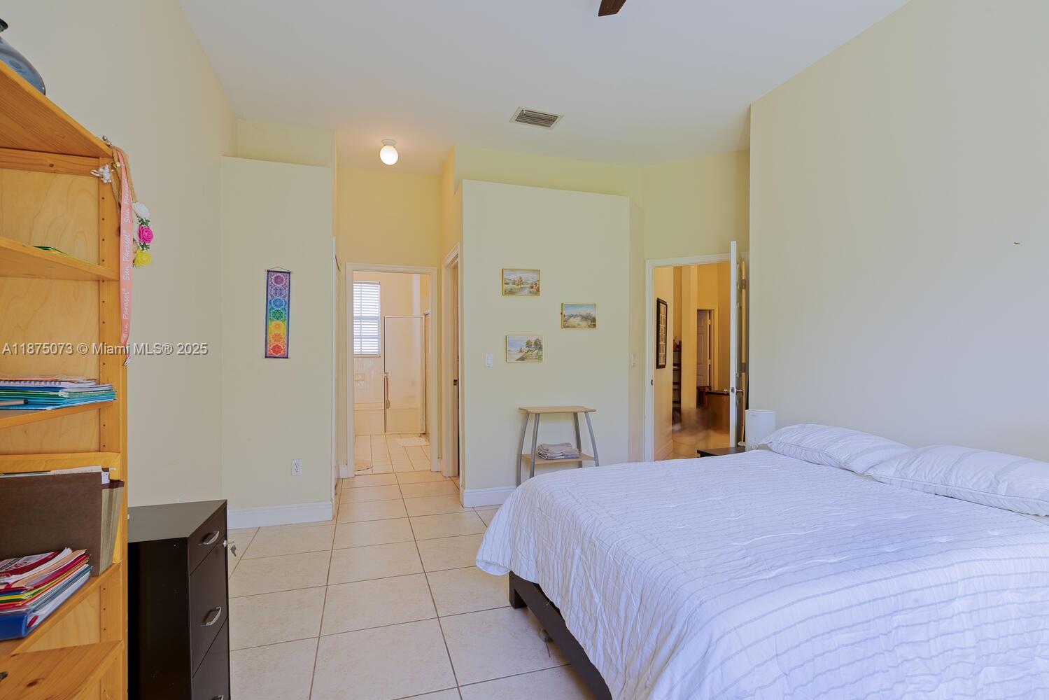 KEYS-GATE NO 1 - Residential