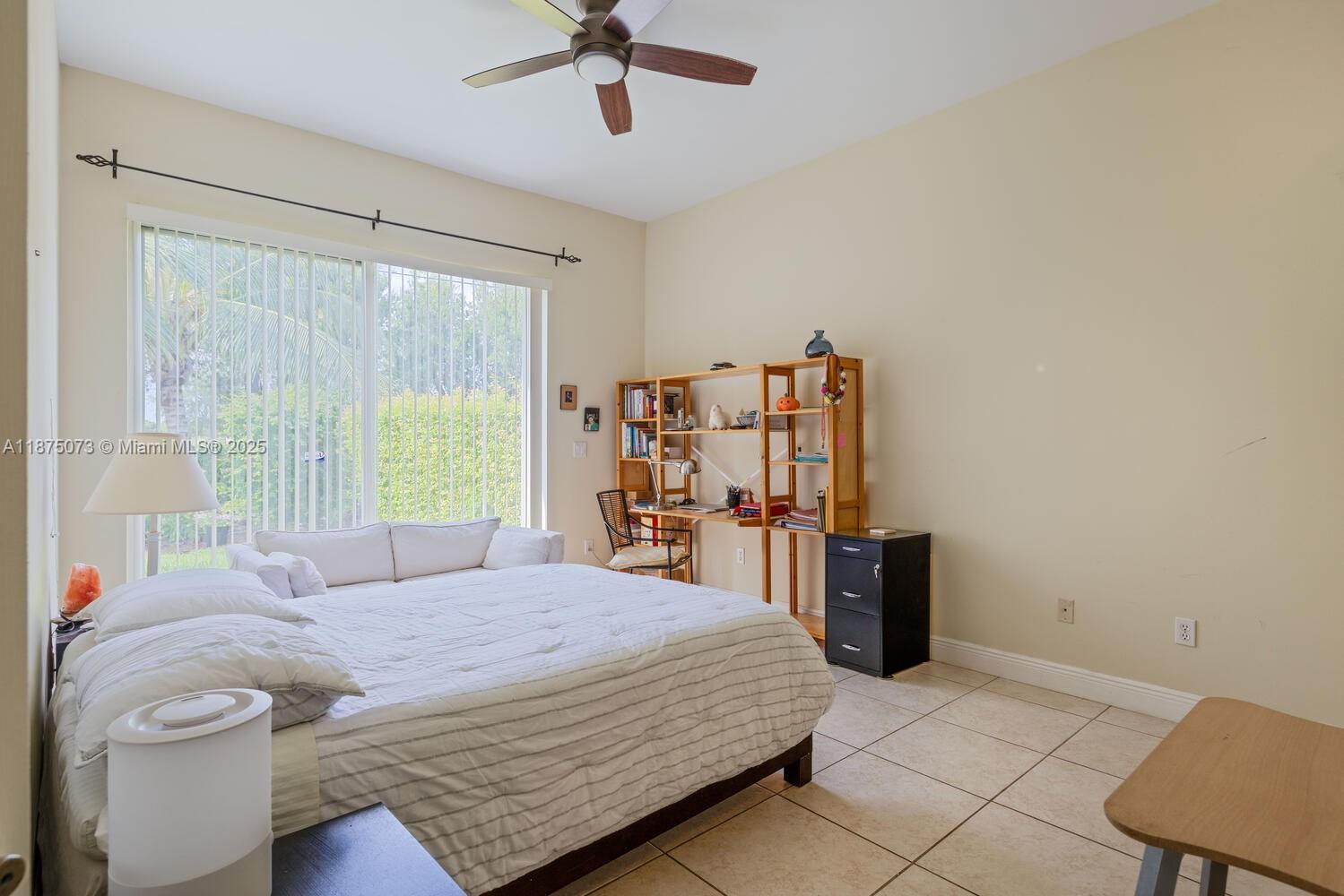 KEYS-GATE NO 1 - Residential