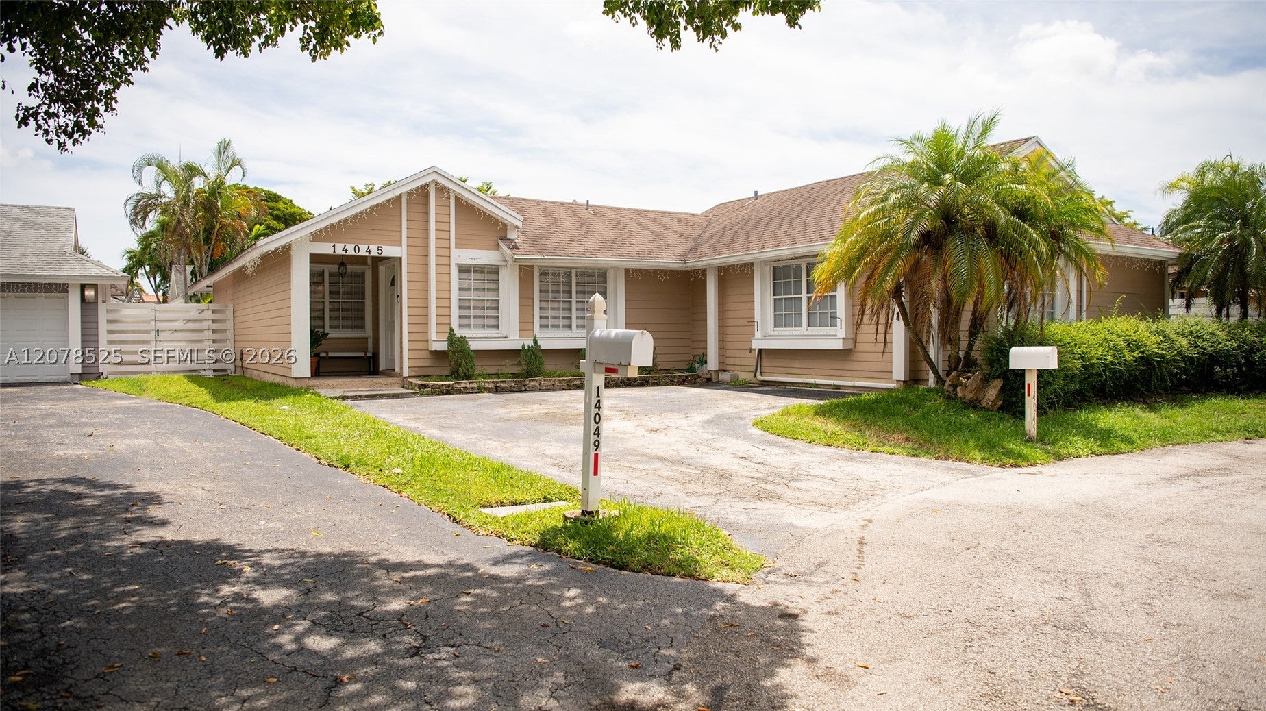 14045 SW 103rd Ter, Miami FL 33186