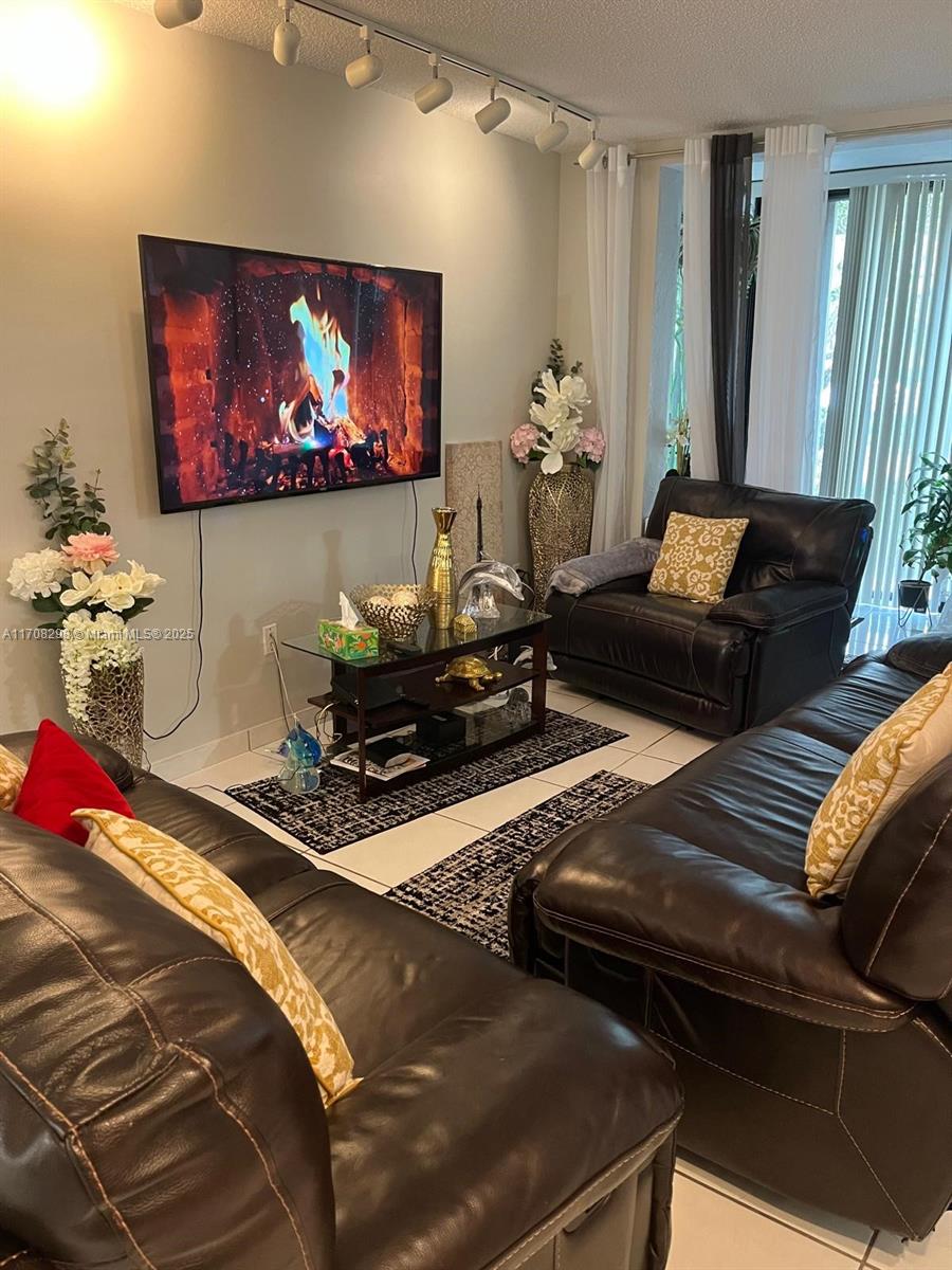 BAYPORT VILLAGE D CONDO - Residential