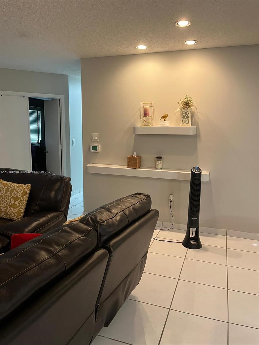 BAYPORT VILLAGE D CONDO - Residential