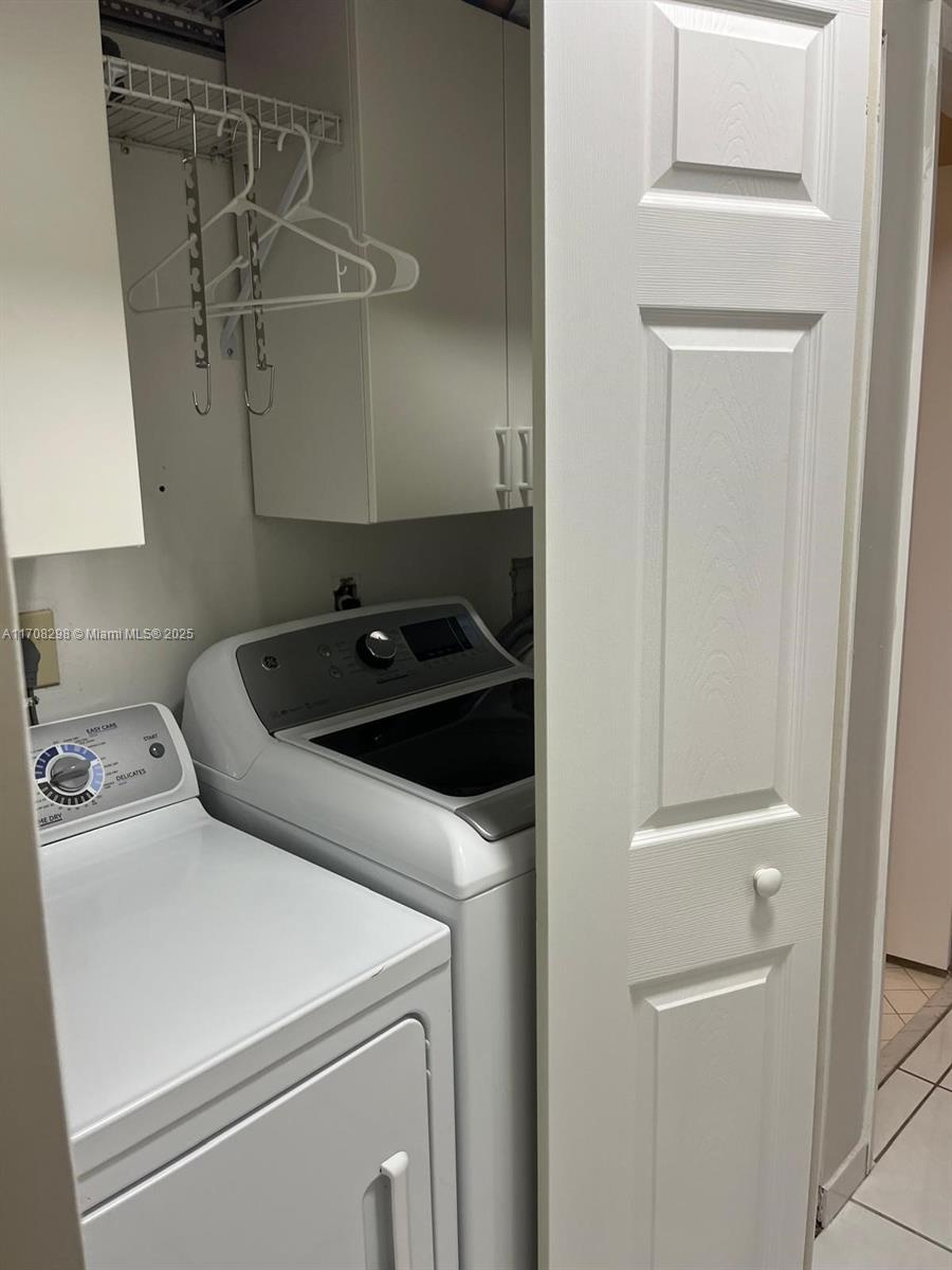 BAYPORT VILLAGE D CONDO - Residential