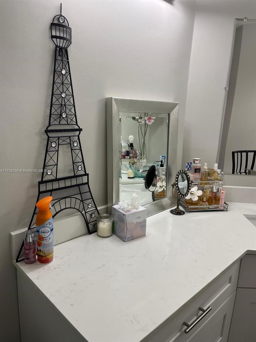 BAYPORT VILLAGE D CONDO - Residential