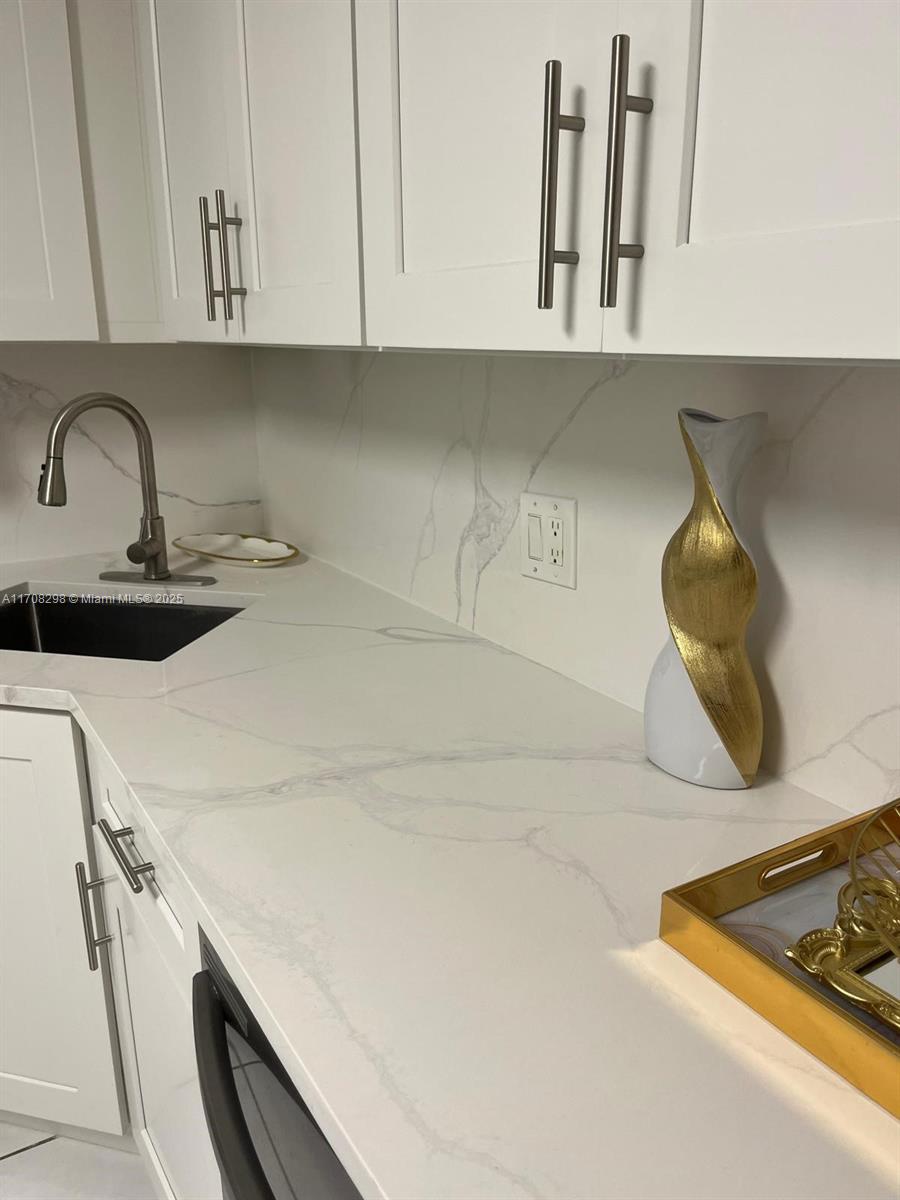 BAYPORT VILLAGE D CONDO - Residential