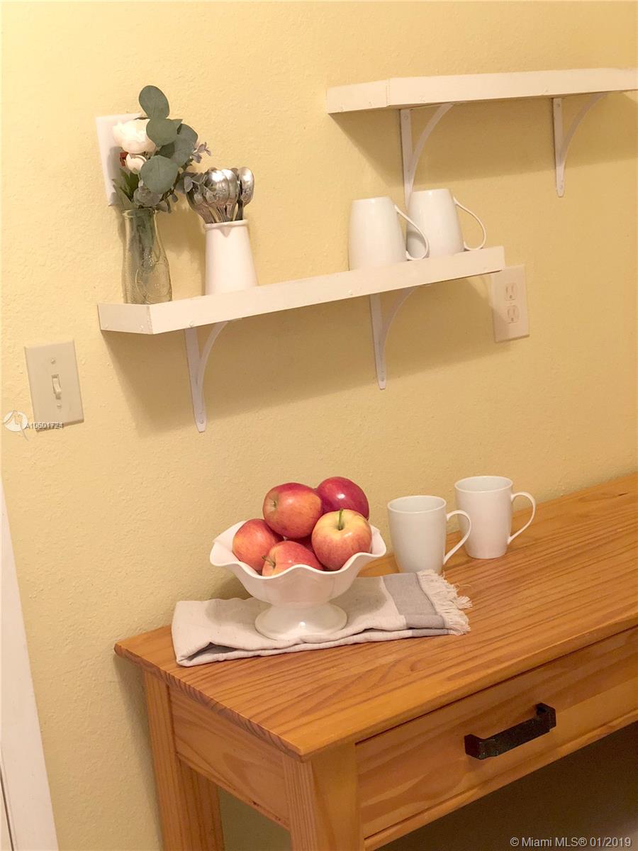 EDGEWOOD GREENS CONDO A - Residential