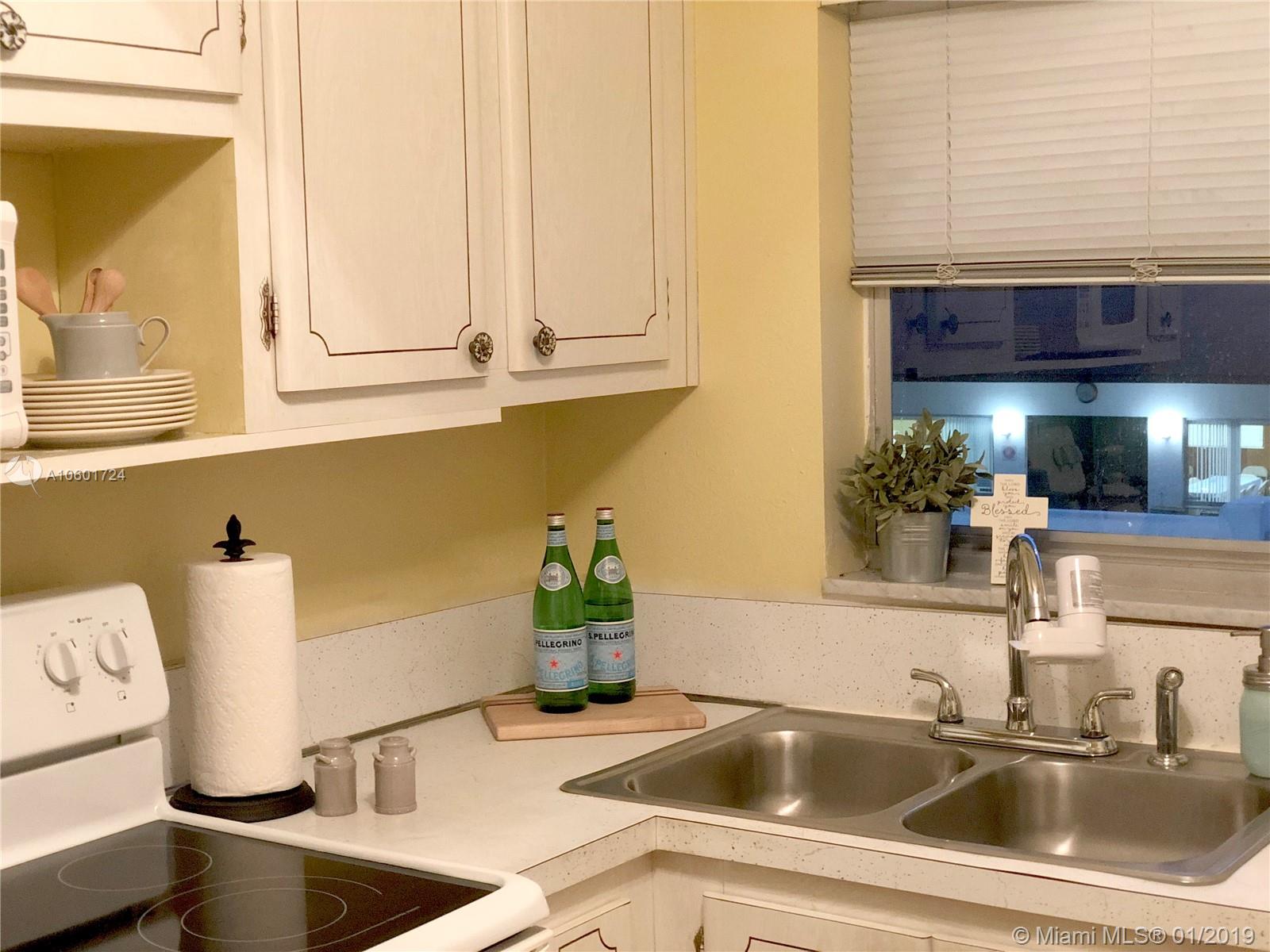 EDGEWOOD GREENS CONDO A - Residential