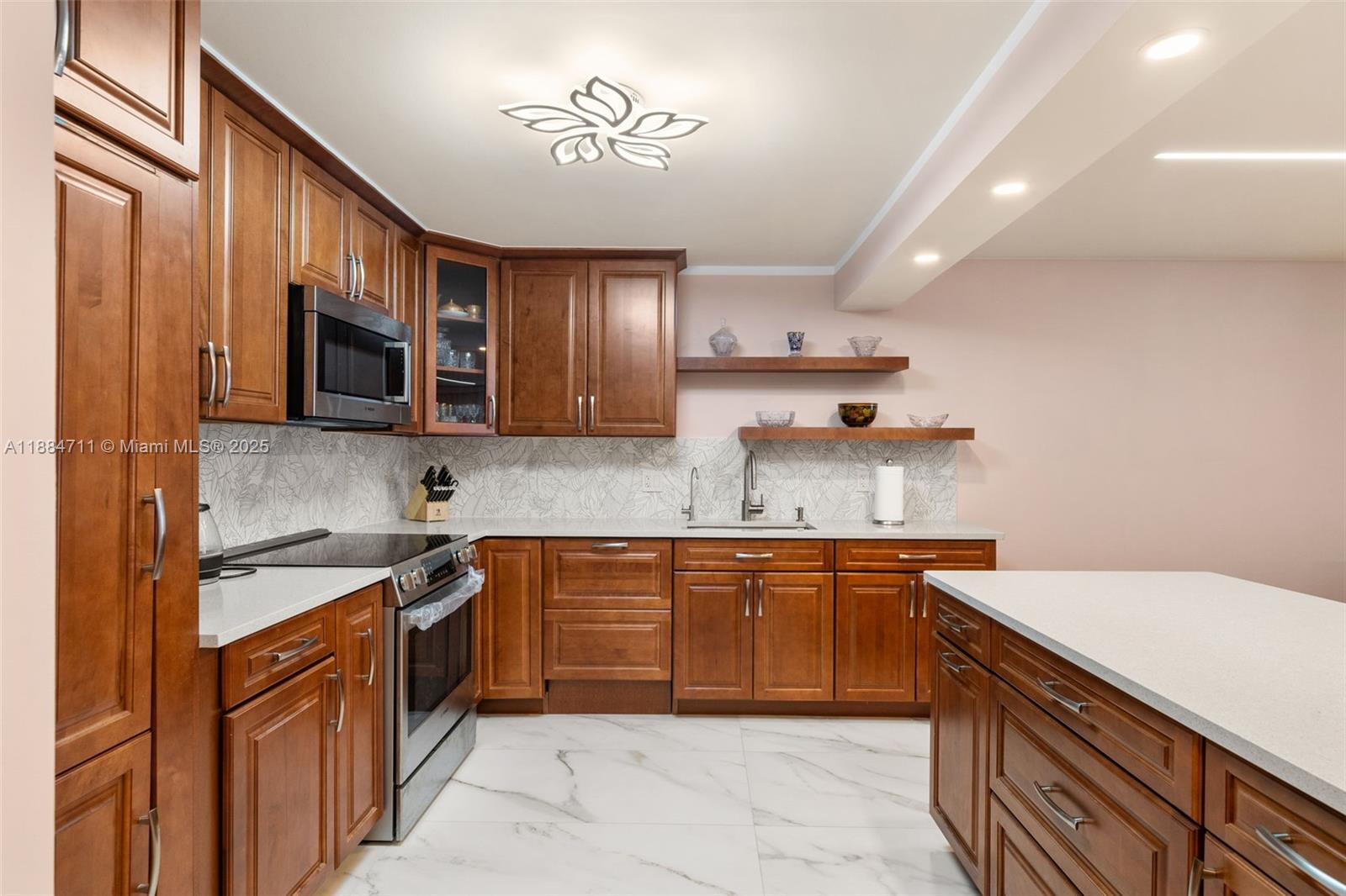 PRINCE GEORGE ARMS CONDO - Residential