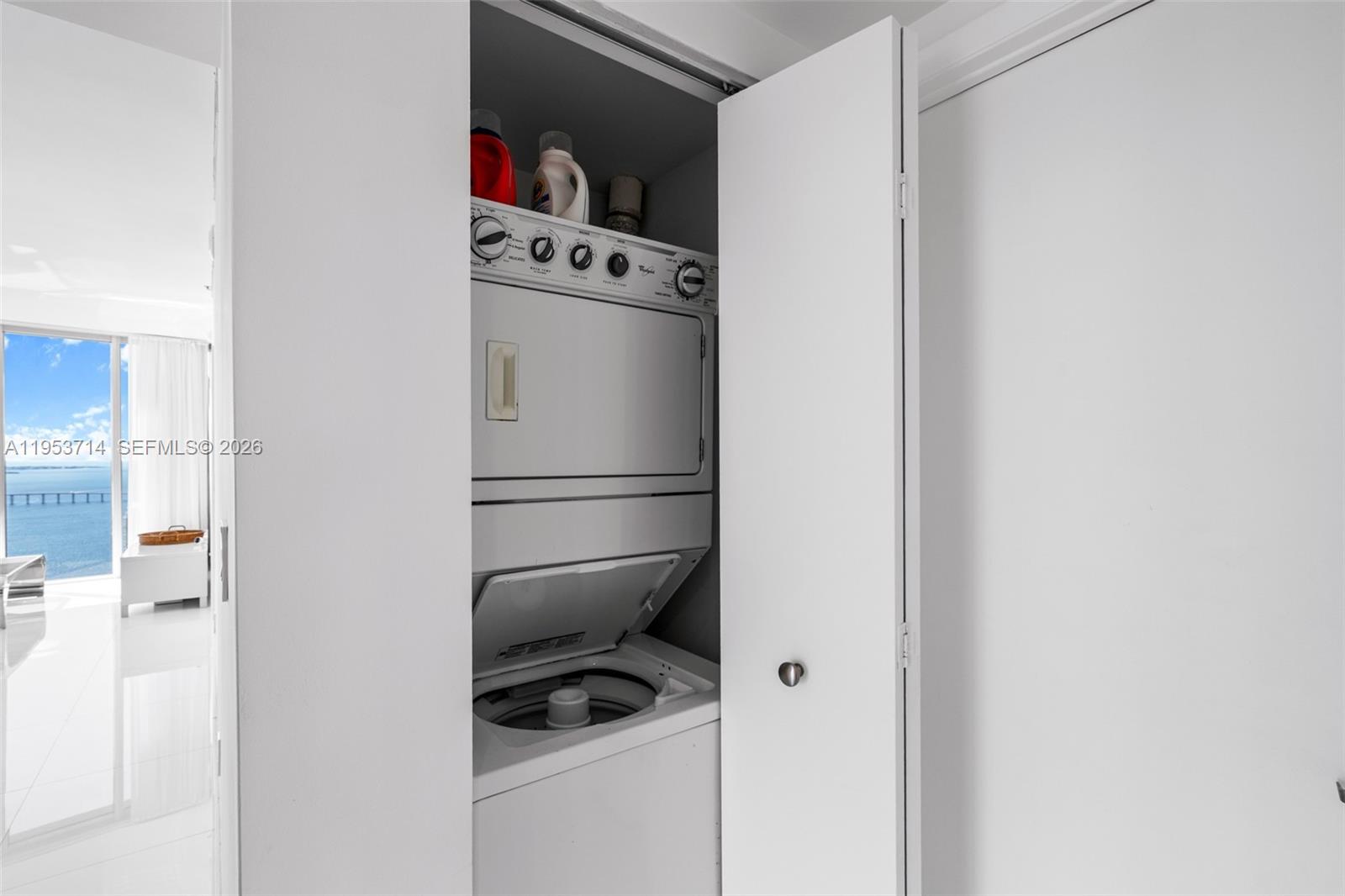 ICON BRICKELL CONDO NO 3 - Residential