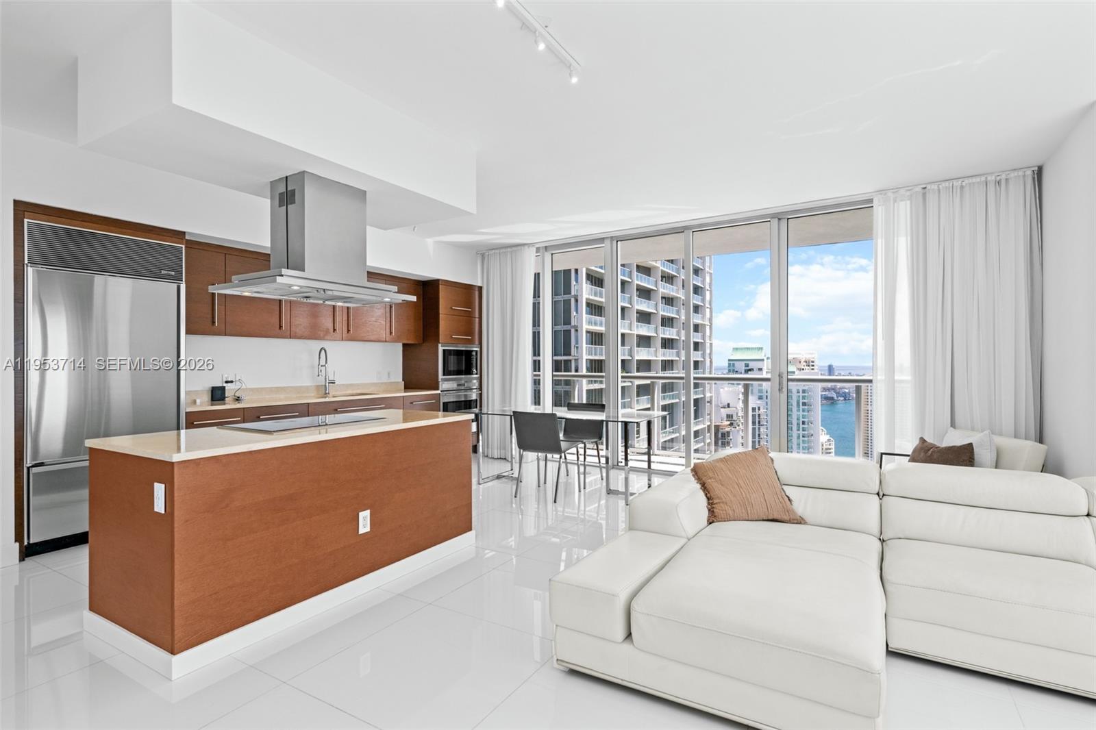 ICON BRICKELL CONDO NO 3 - Residential