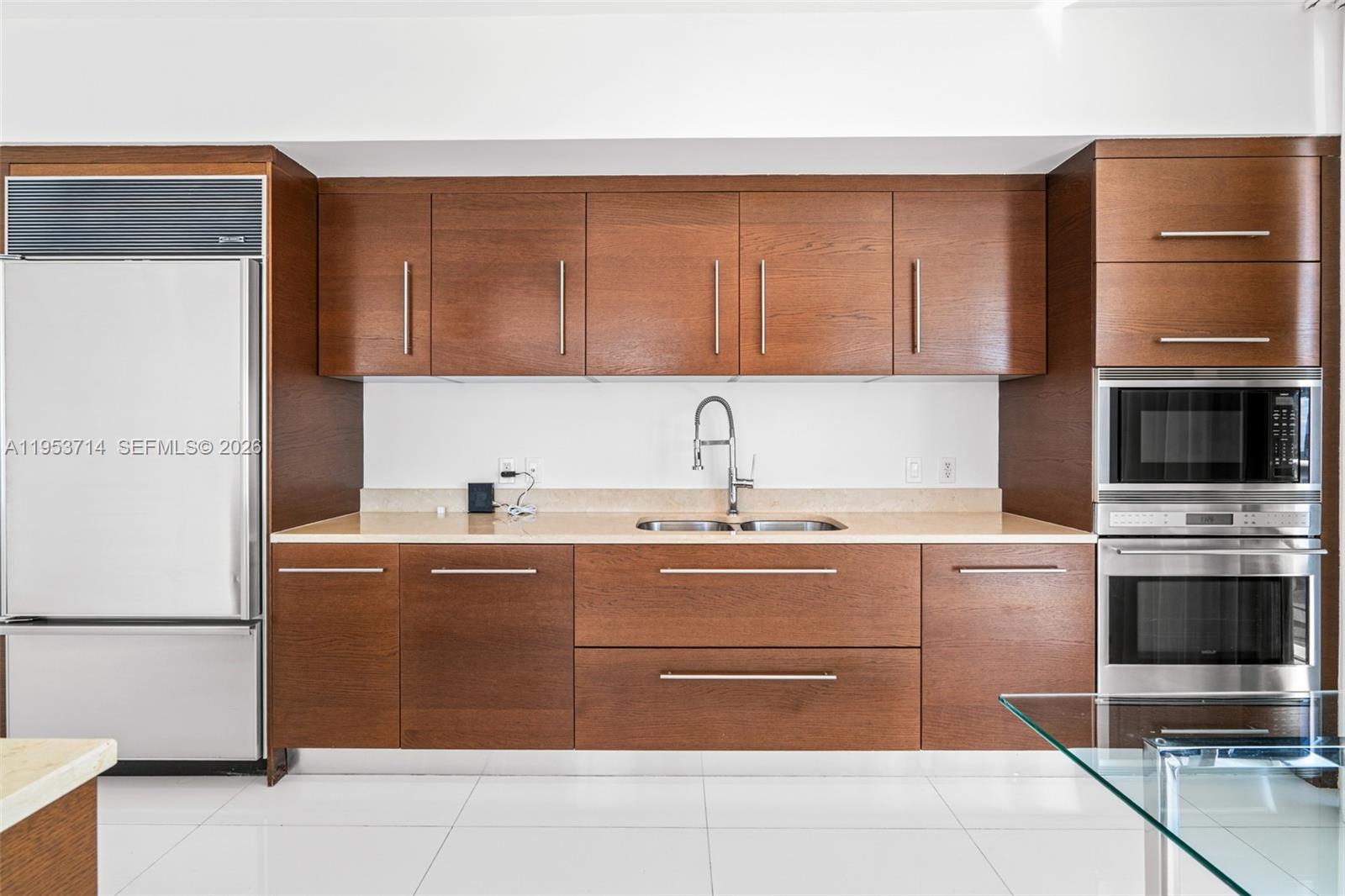 ICON BRICKELL CONDO NO 3 - Residential