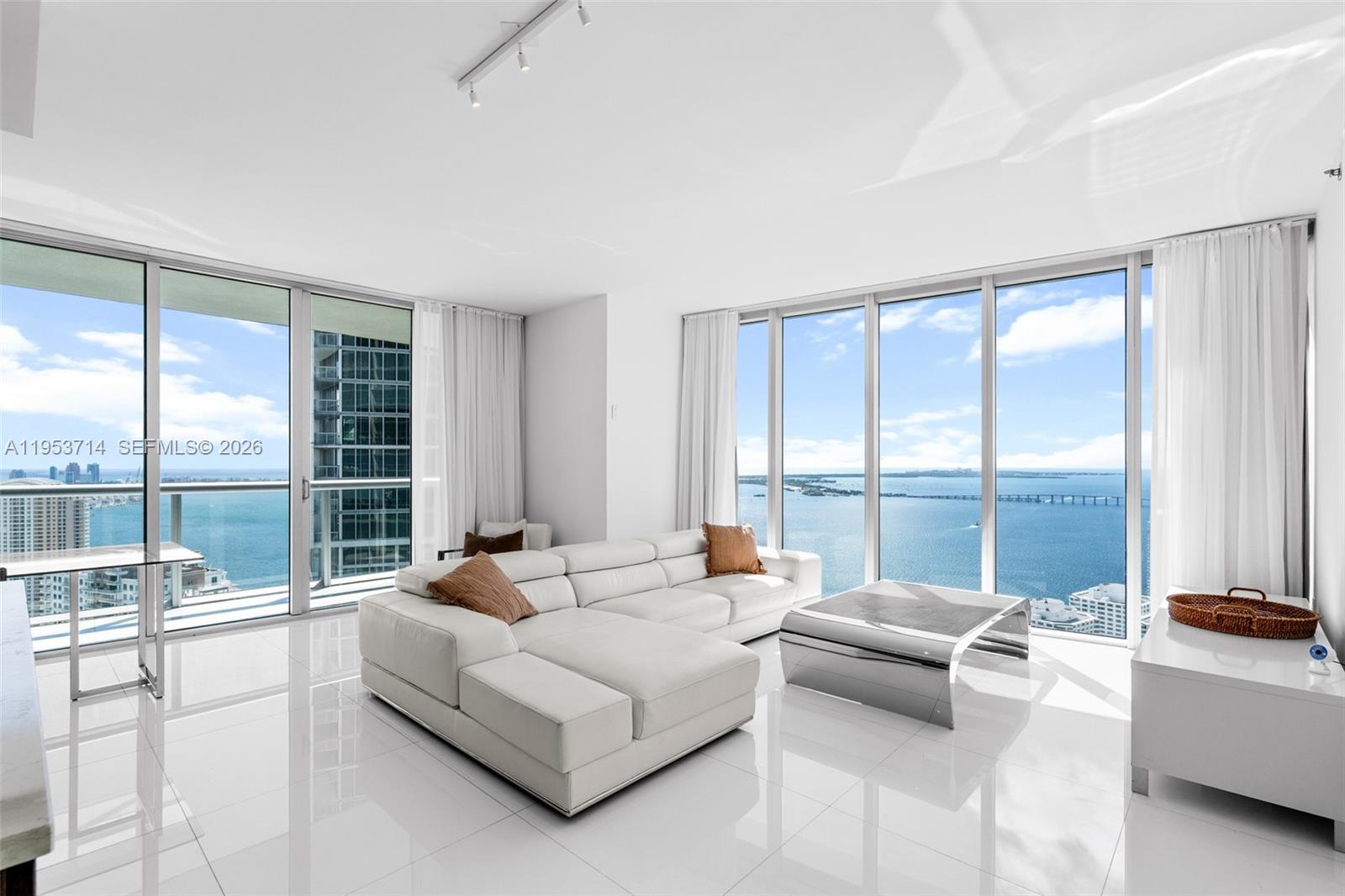 ICON BRICKELL CONDO NO 3 - Residential