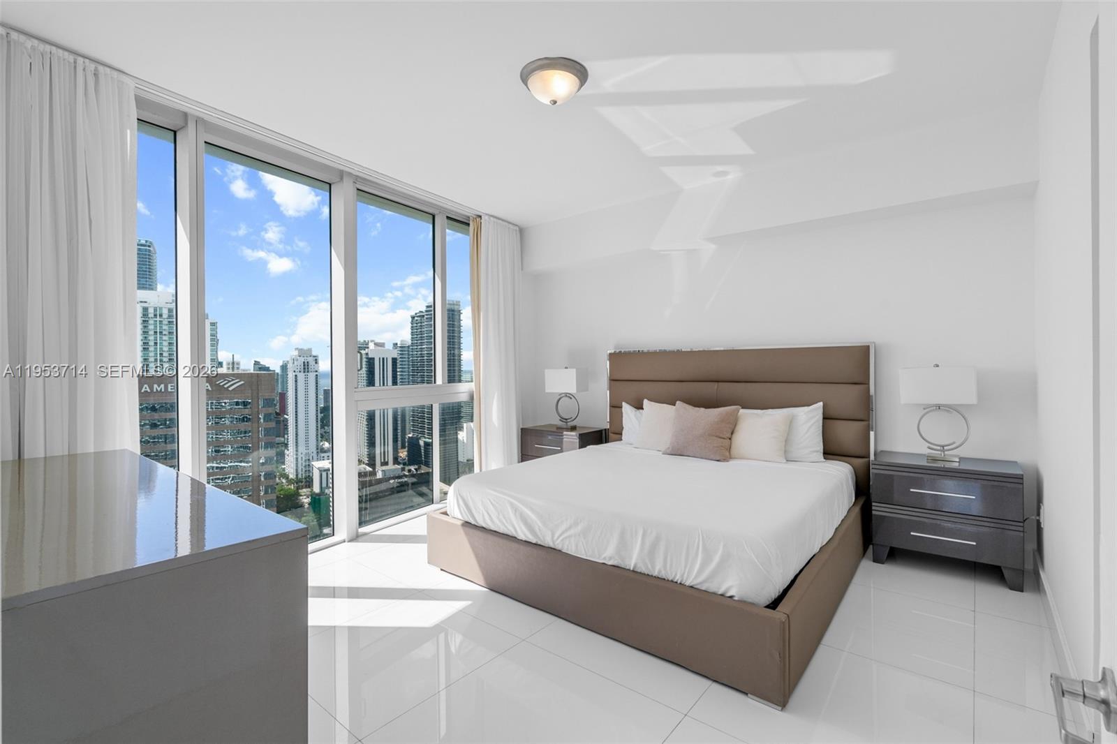 ICON BRICKELL CONDO NO 3 - Residential