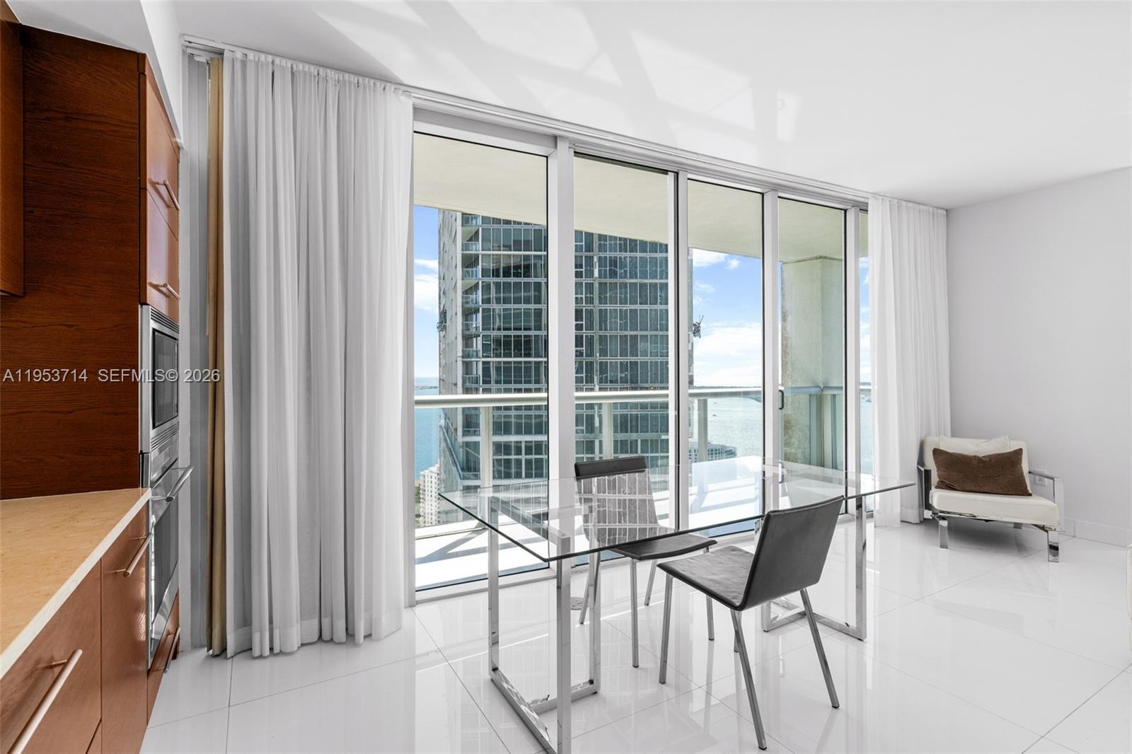 ICON BRICKELL CONDO NO 3 - Residential