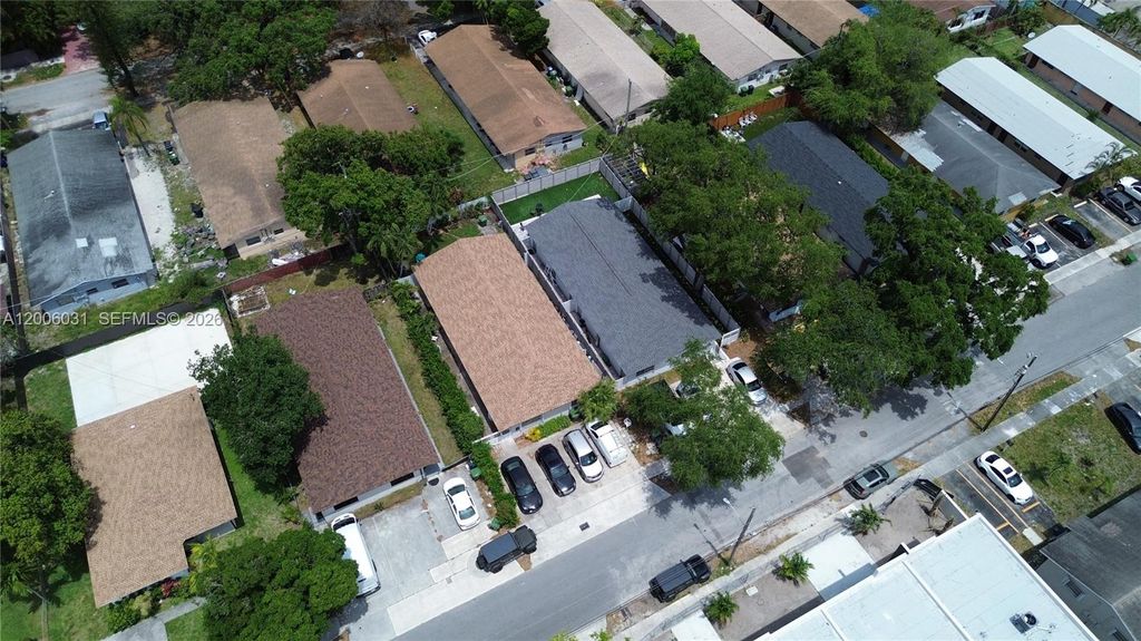 Photo of 102 SW 9th St #A-B, Hallandale Beach, FL 33009 (MLS # A12006031)