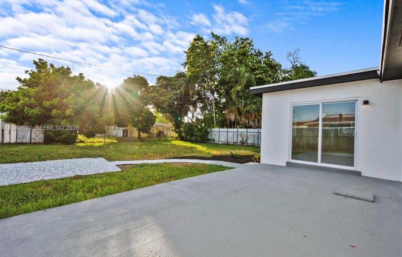 HOLLYWOOD BEACH HEIGHTS P - Residential