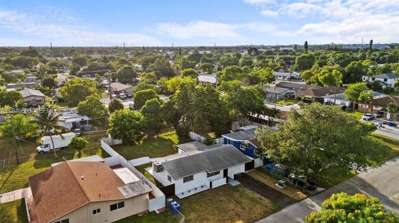 HOLLYWOOD BEACH HEIGHTS P - Residential