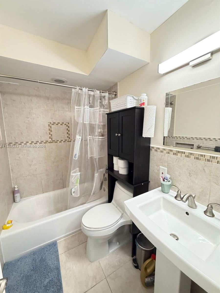 VICTORIA PARK TOWER CONDO - Residential