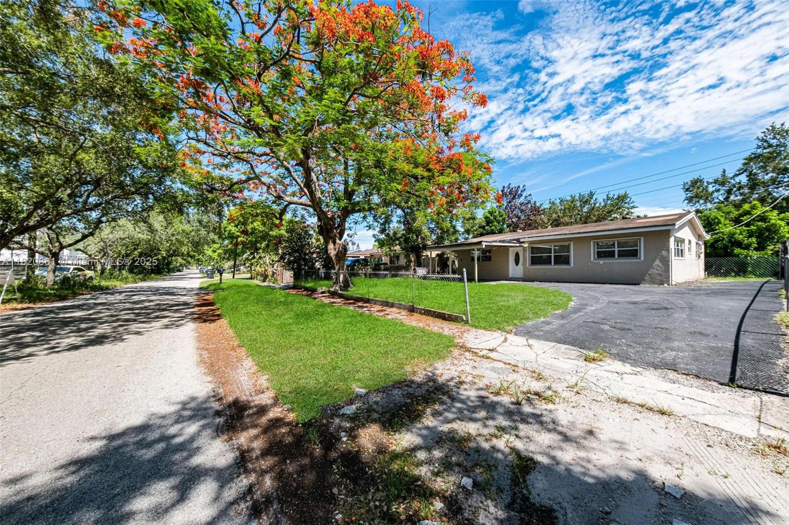 LINWOOD GARDENS - Residential