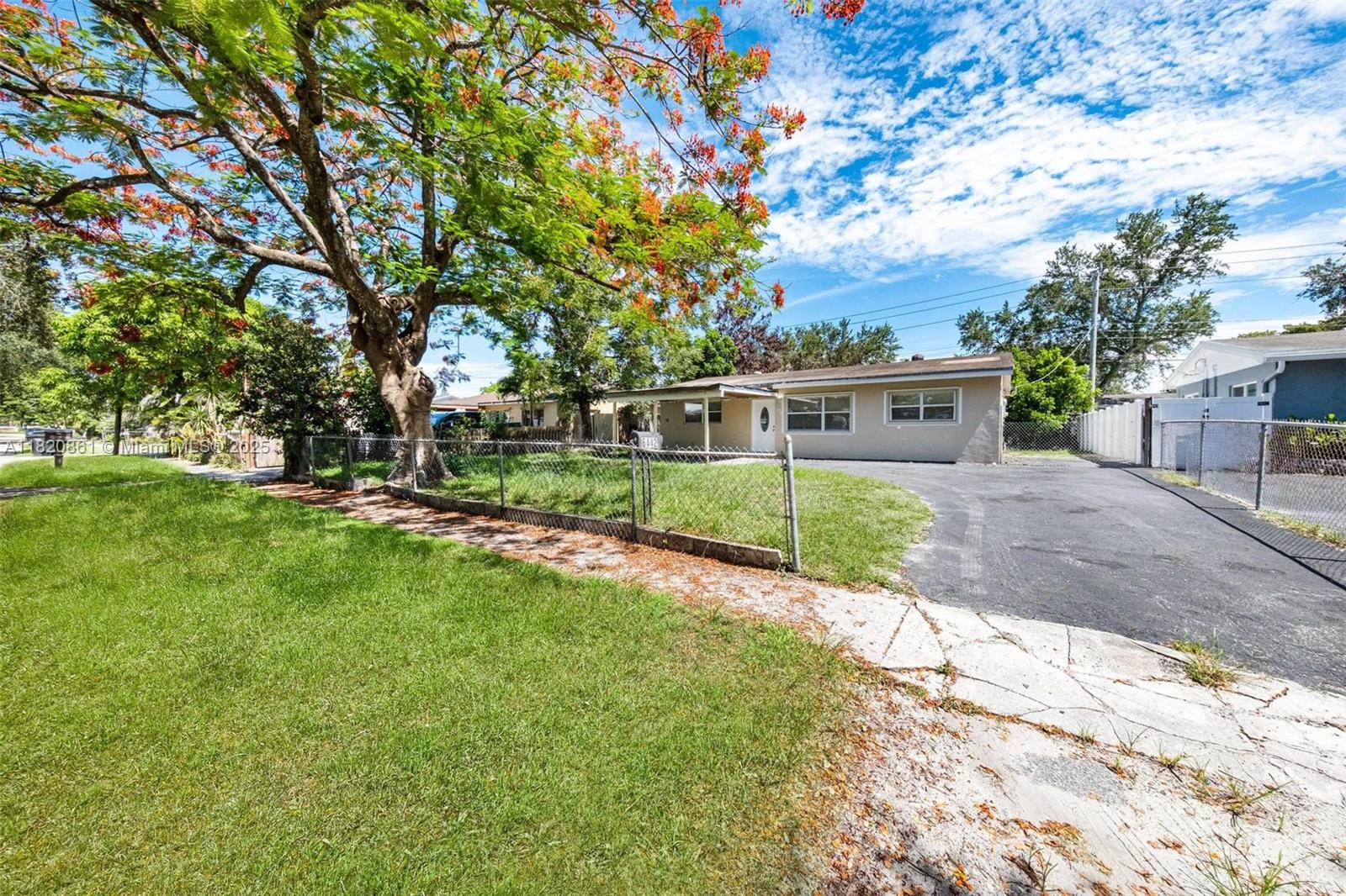 LINWOOD GARDENS - Residential
