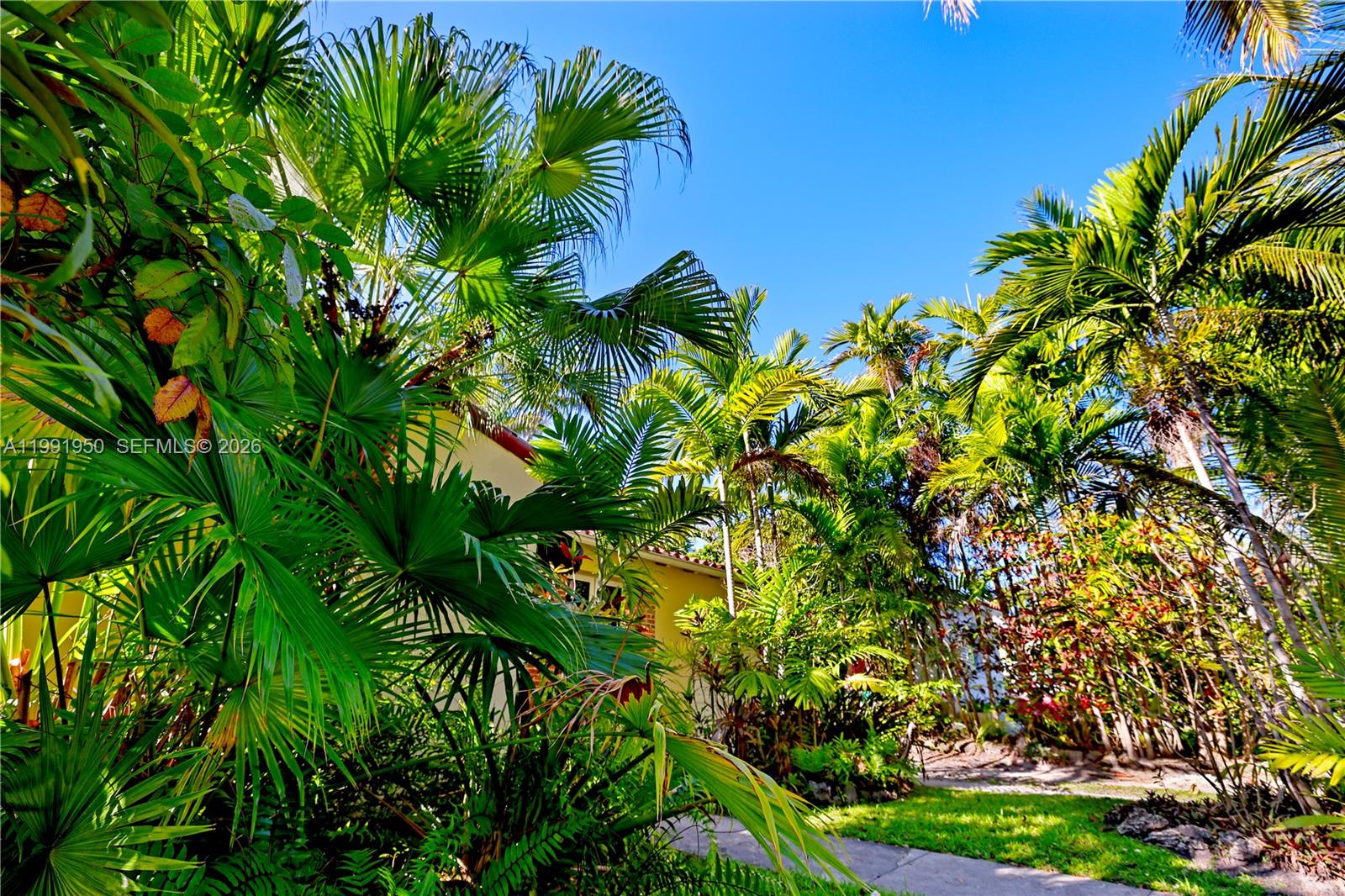 BELLE MEADE OF MIAMI SEC - Residential