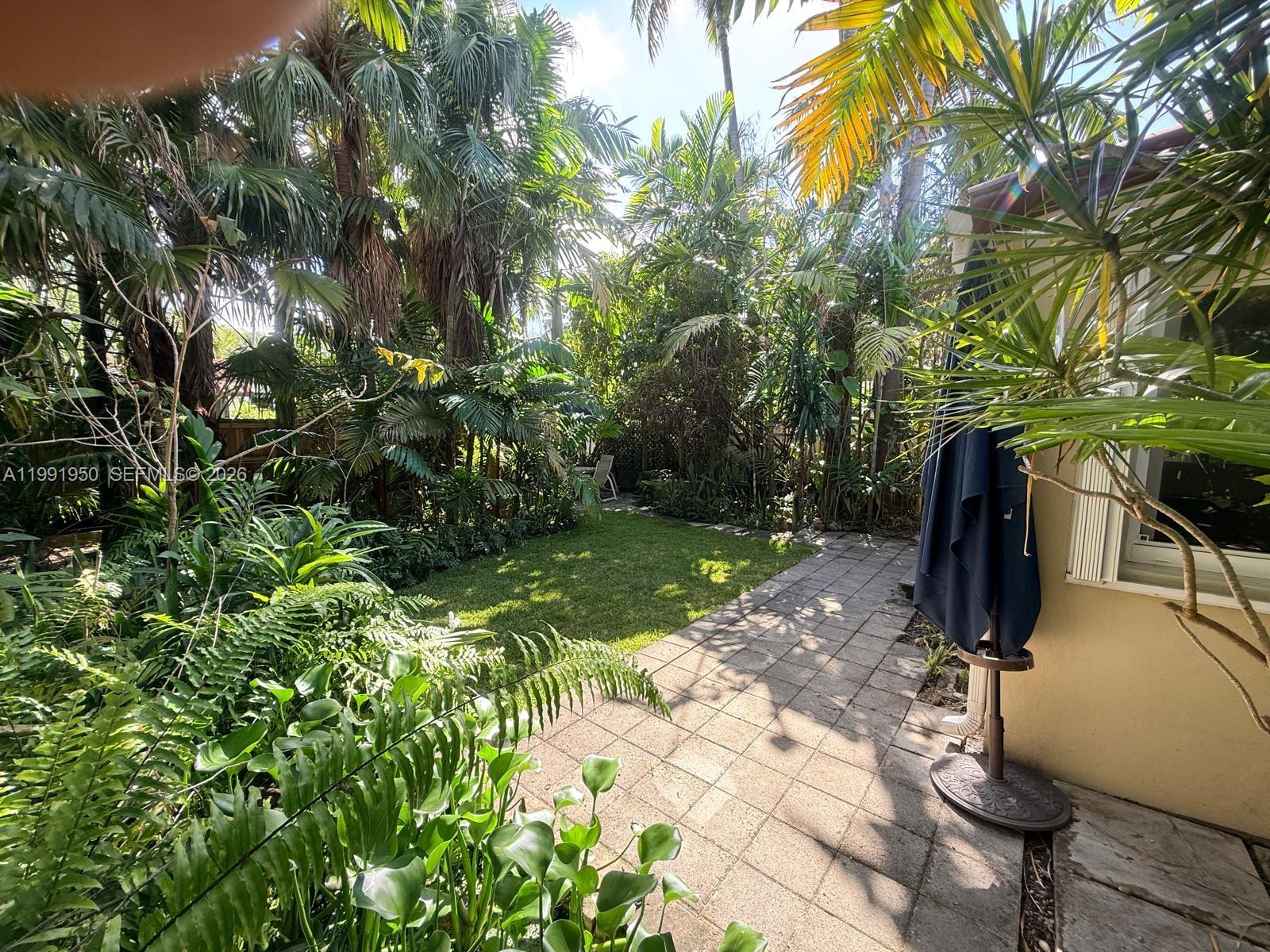 BELLE MEADE OF MIAMI SEC - Residential