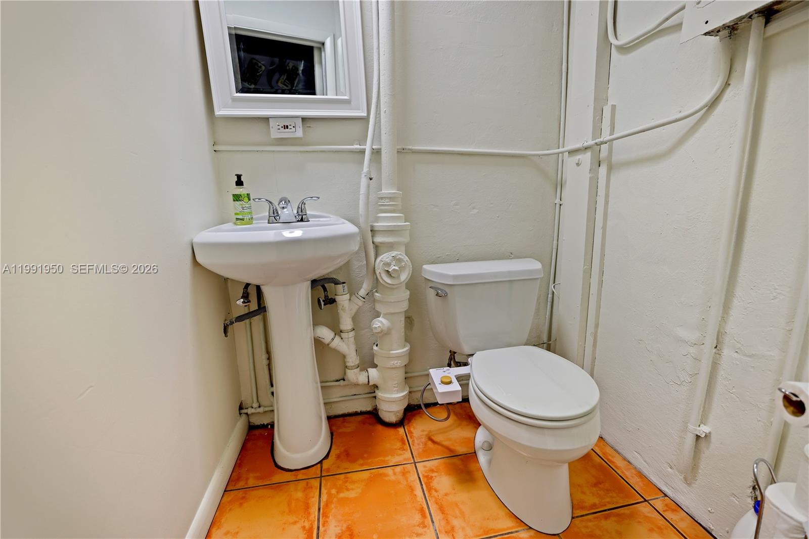 BELLE MEADE OF MIAMI SEC - Residential