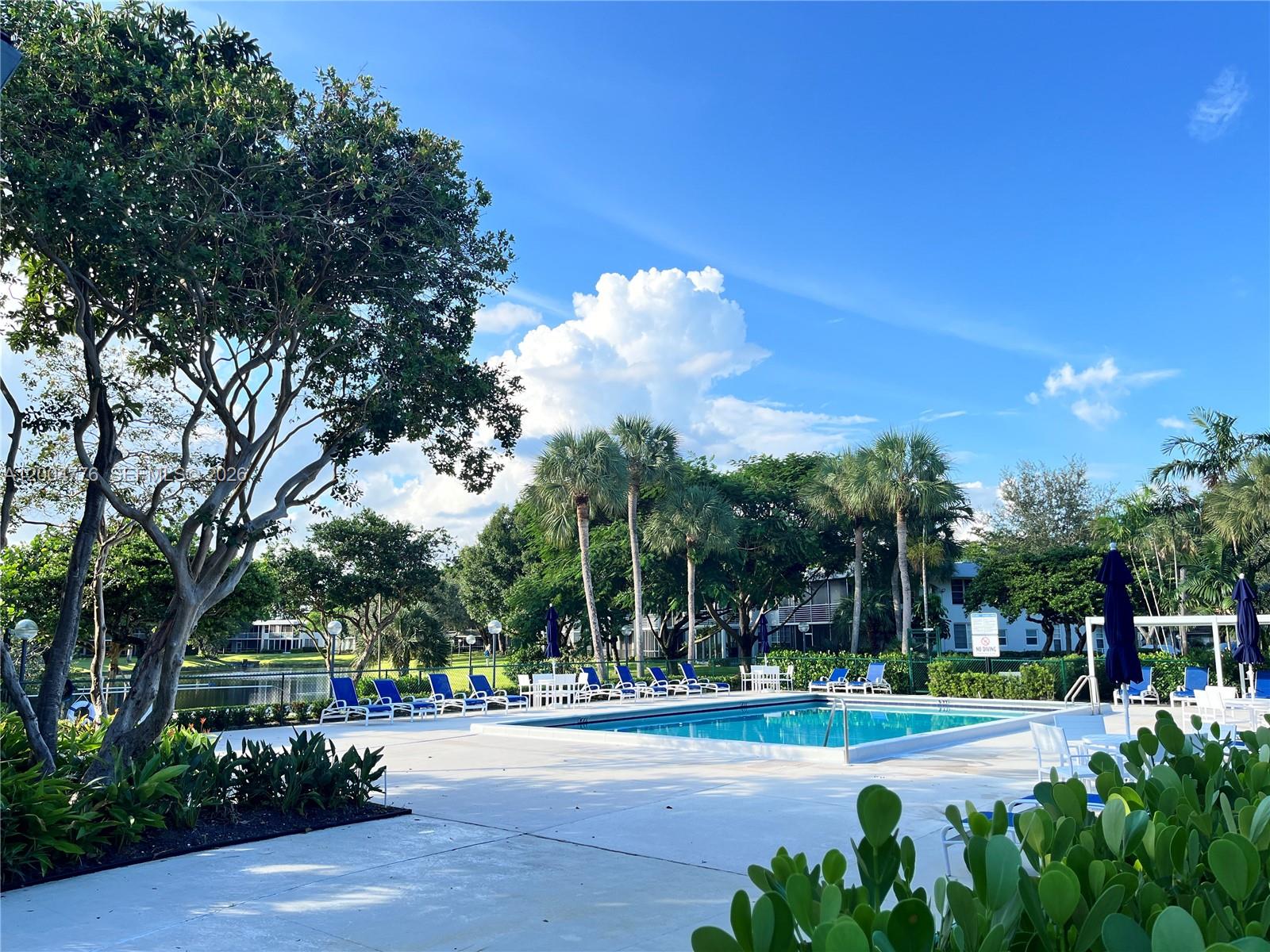 NO 14 PALM-AIRE COUNTRY C - Residential