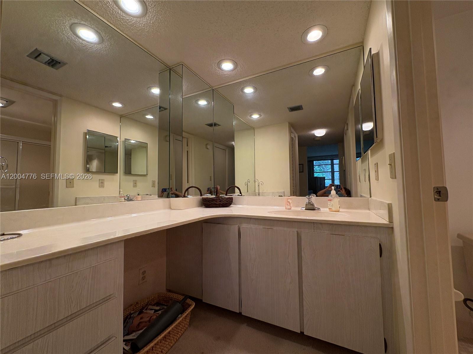 NO 14 PALM-AIRE COUNTRY C - Residential