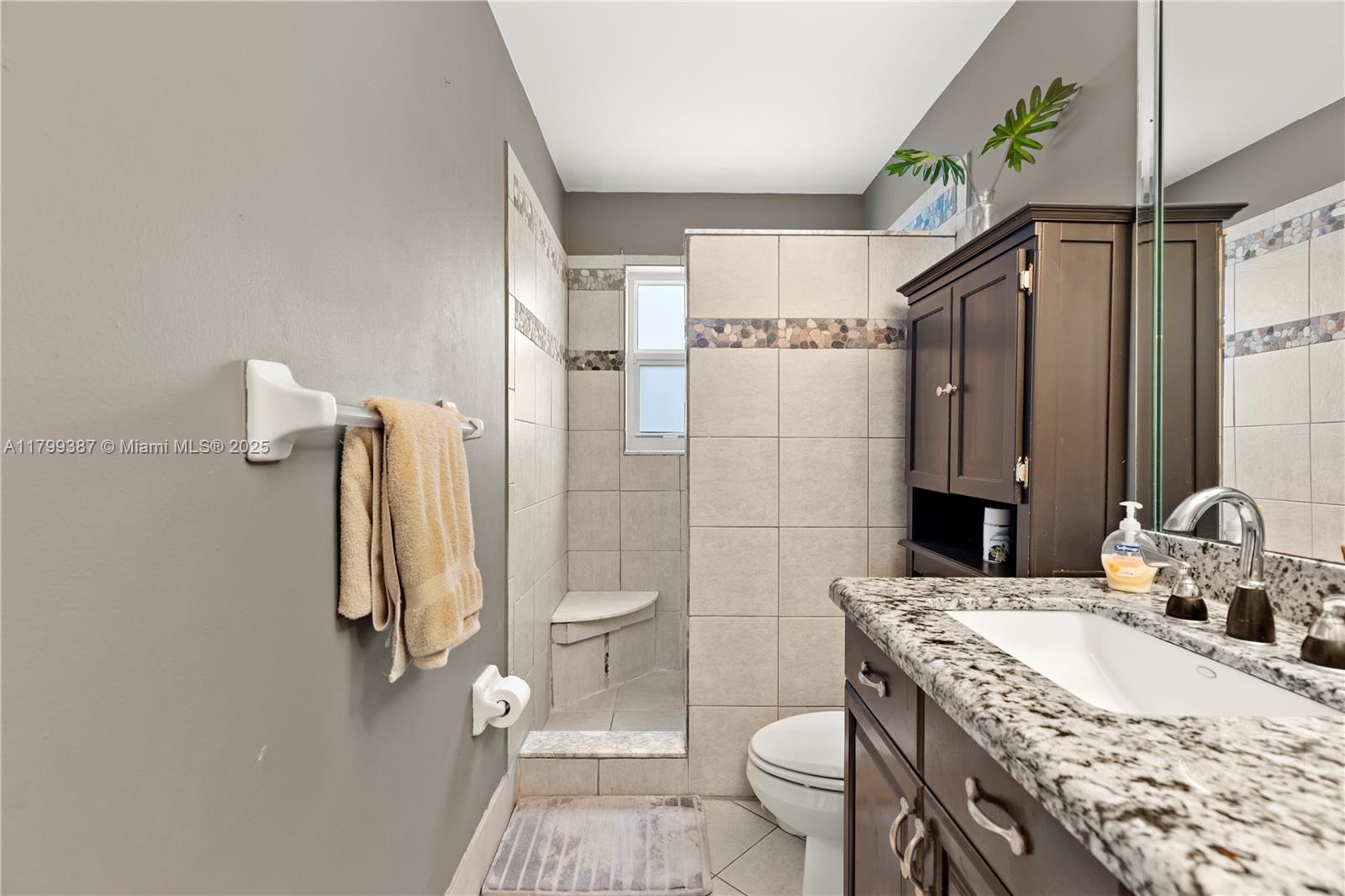 REGENCY LAKES AT COCONUT - Residential