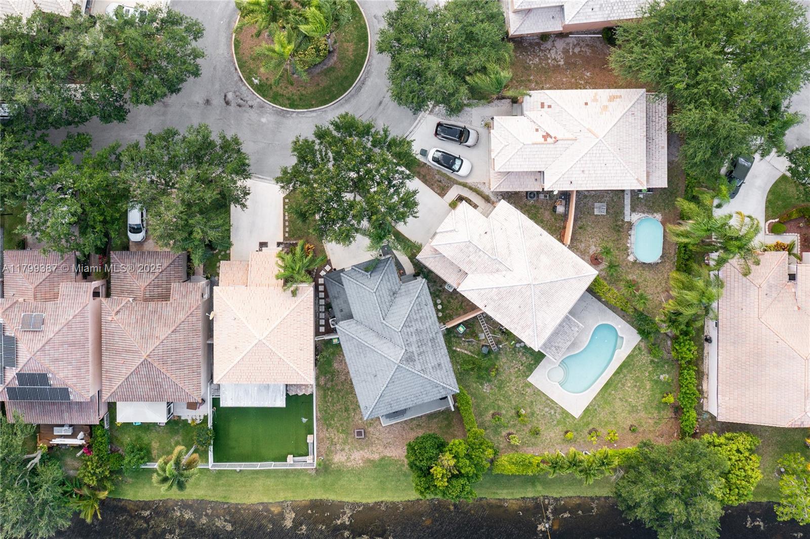 REGENCY LAKES AT COCONUT - Residential