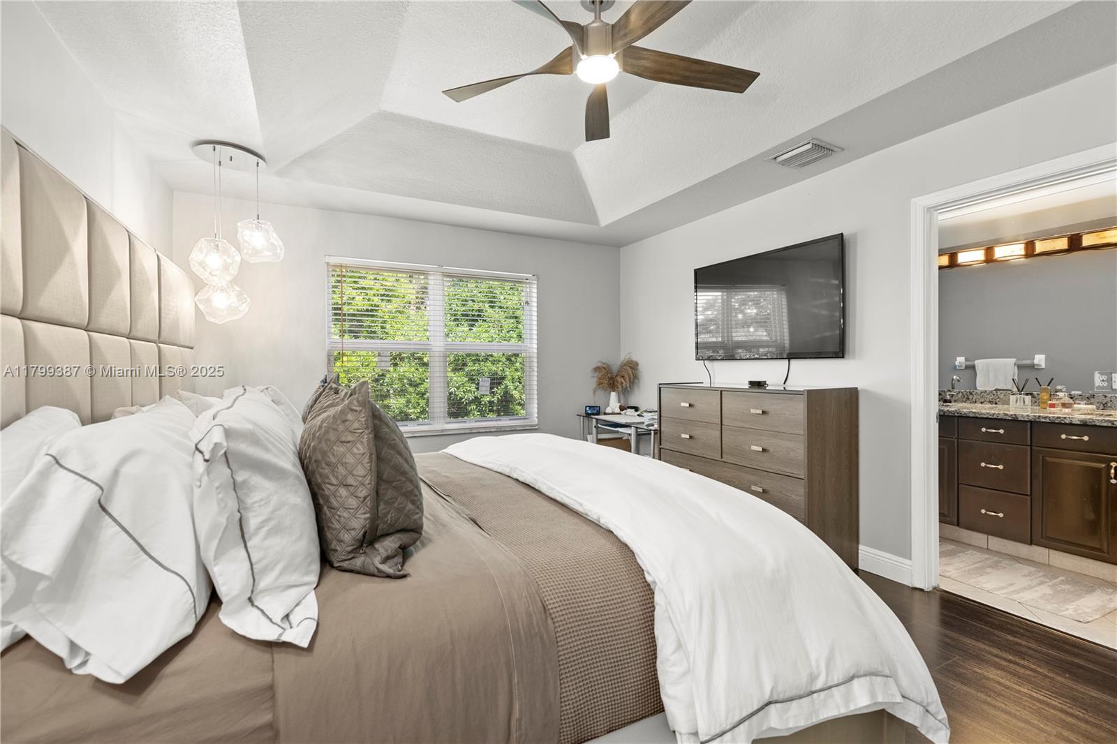 REGENCY LAKES AT COCONUT - Residential