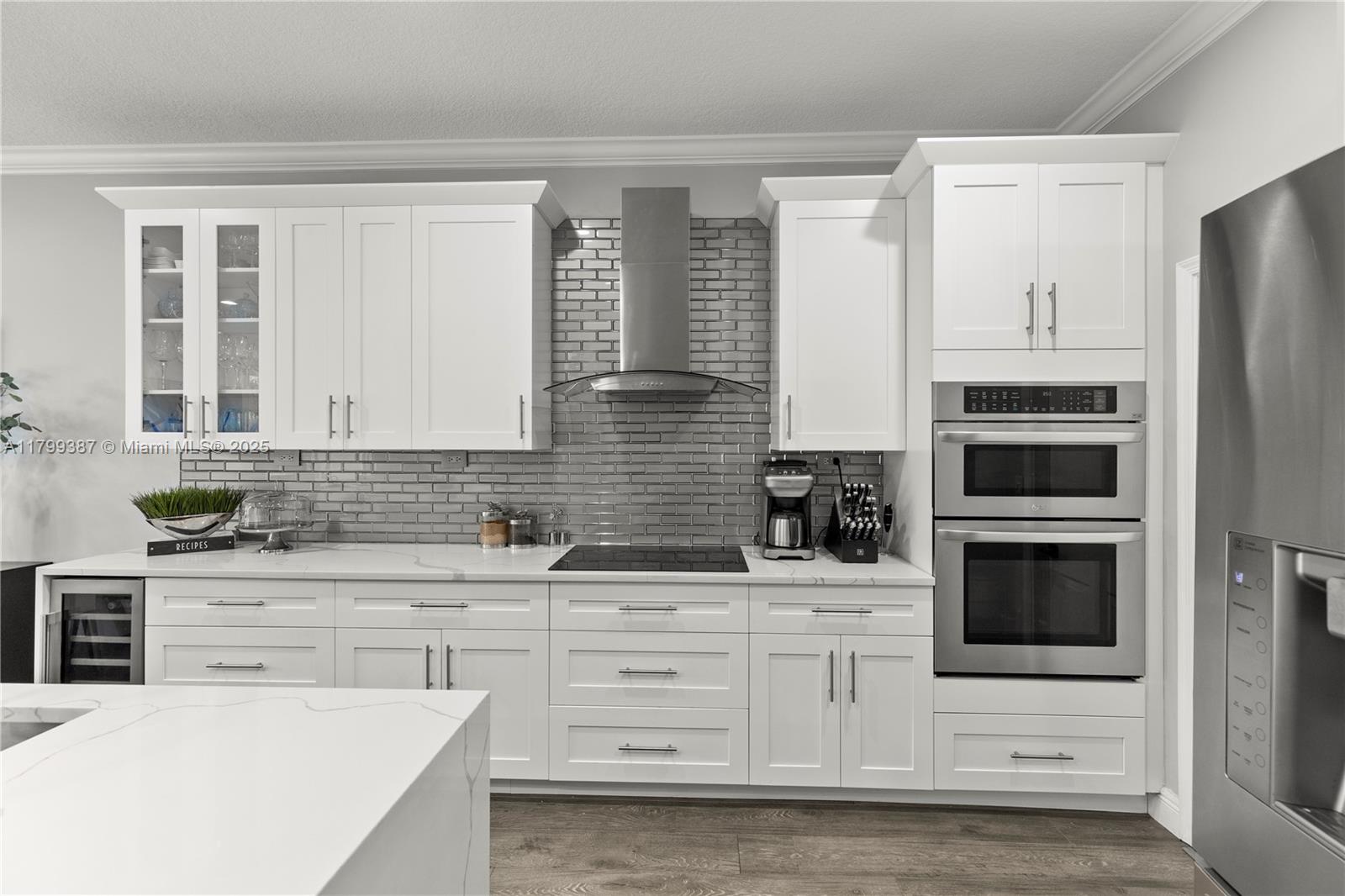 REGENCY LAKES AT COCONUT - Residential