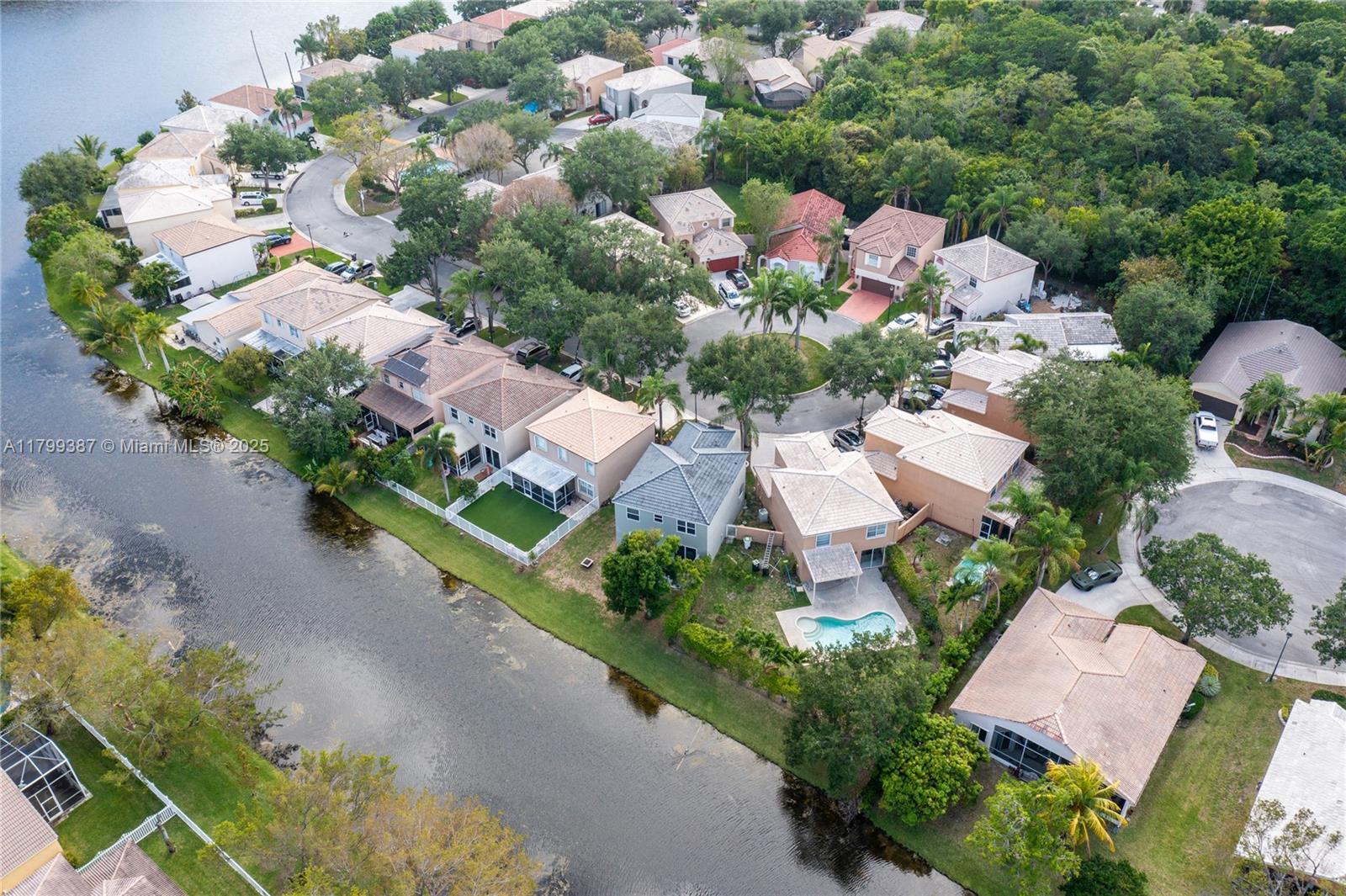 REGENCY LAKES AT COCONUT - Residential