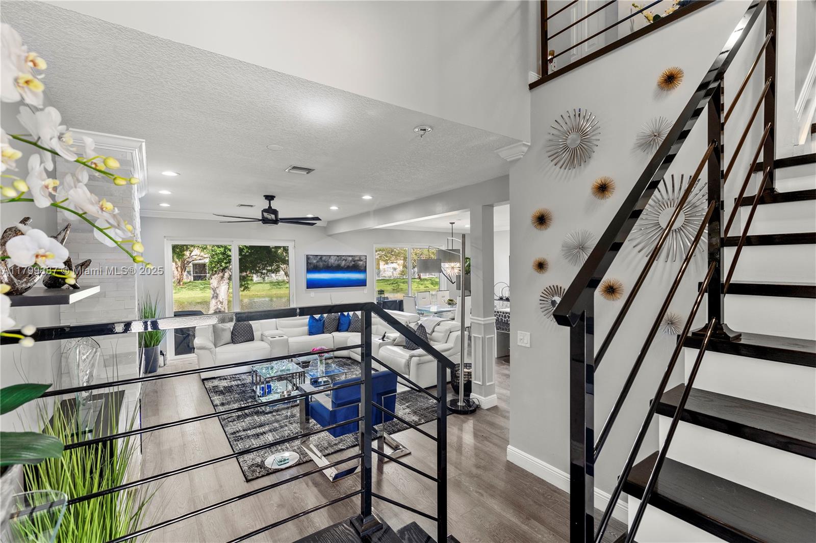 5854 Eagle Cay Cir