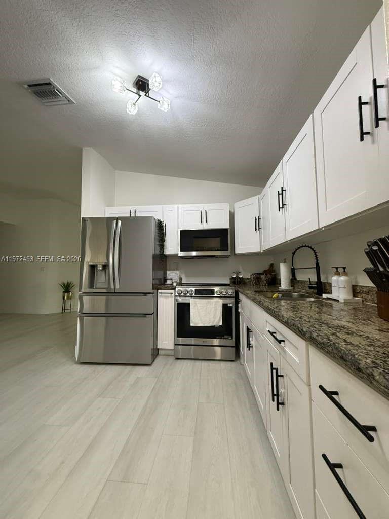 AMERIHOMES SEC 2 - Residential