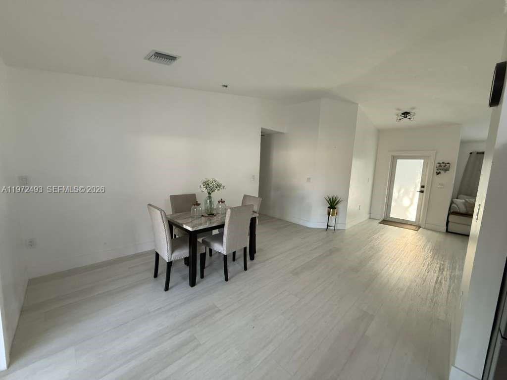 AMERIHOMES SEC 2 - Residential