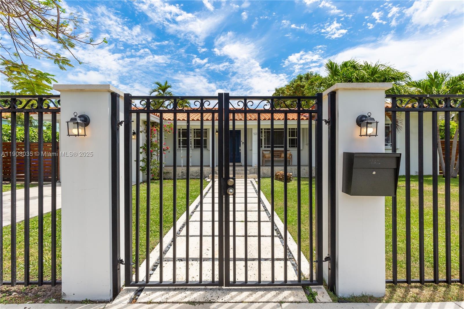 BRICKELL ESTATES - Residential Lease