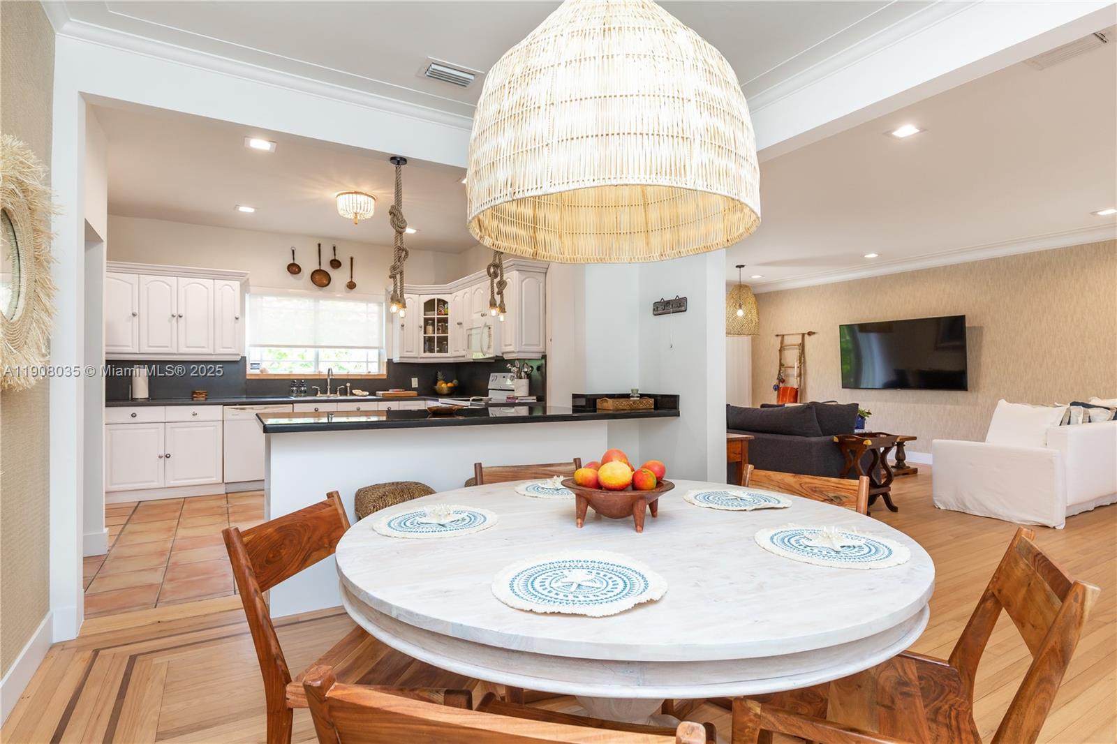 BRICKELL ESTATES - Residential Lease