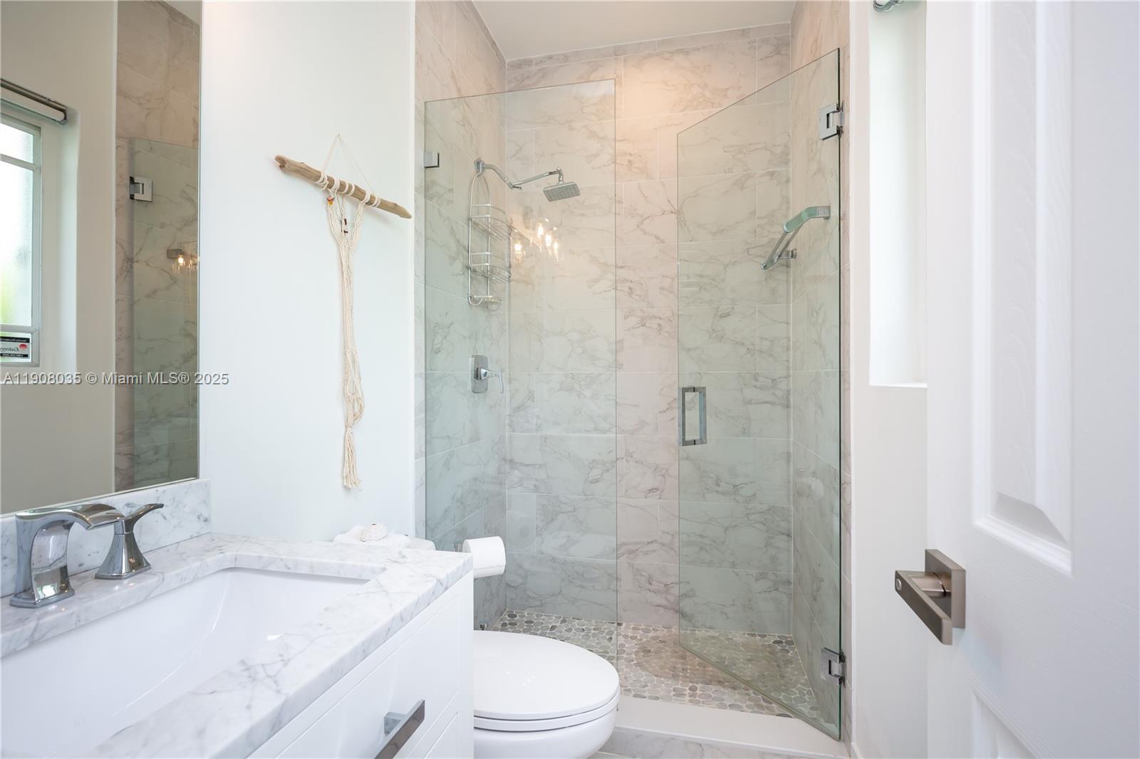 BRICKELL ESTATES - Residential Lease