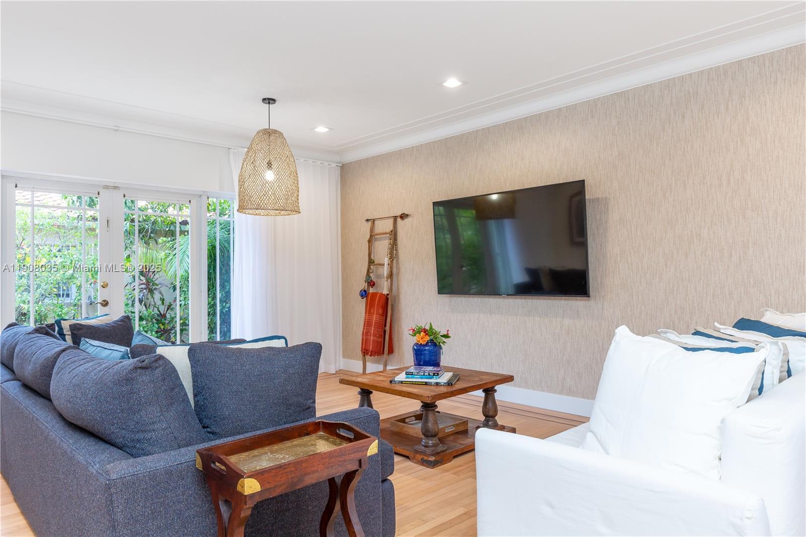 BRICKELL ESTATES - Residential Lease