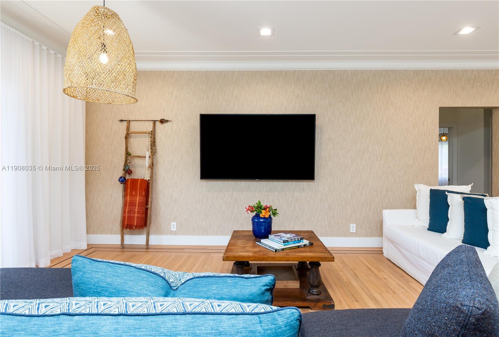 BRICKELL ESTATES - Residential Lease