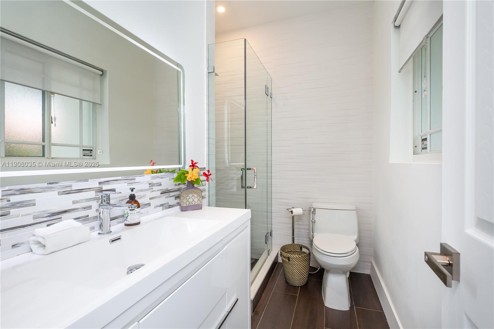 BRICKELL ESTATES - Residential Lease